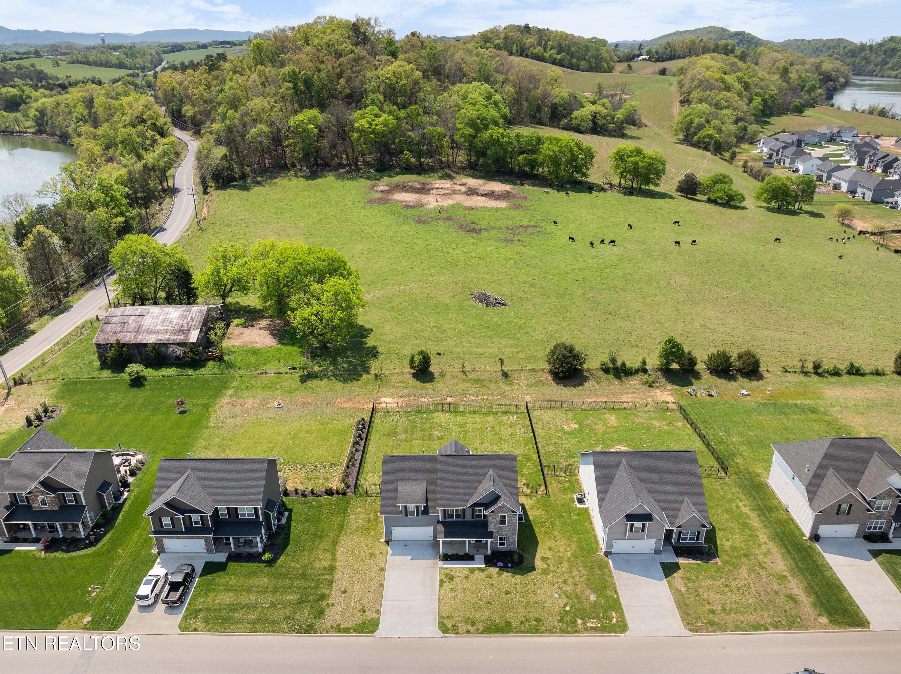 2013 Farm Blvd
