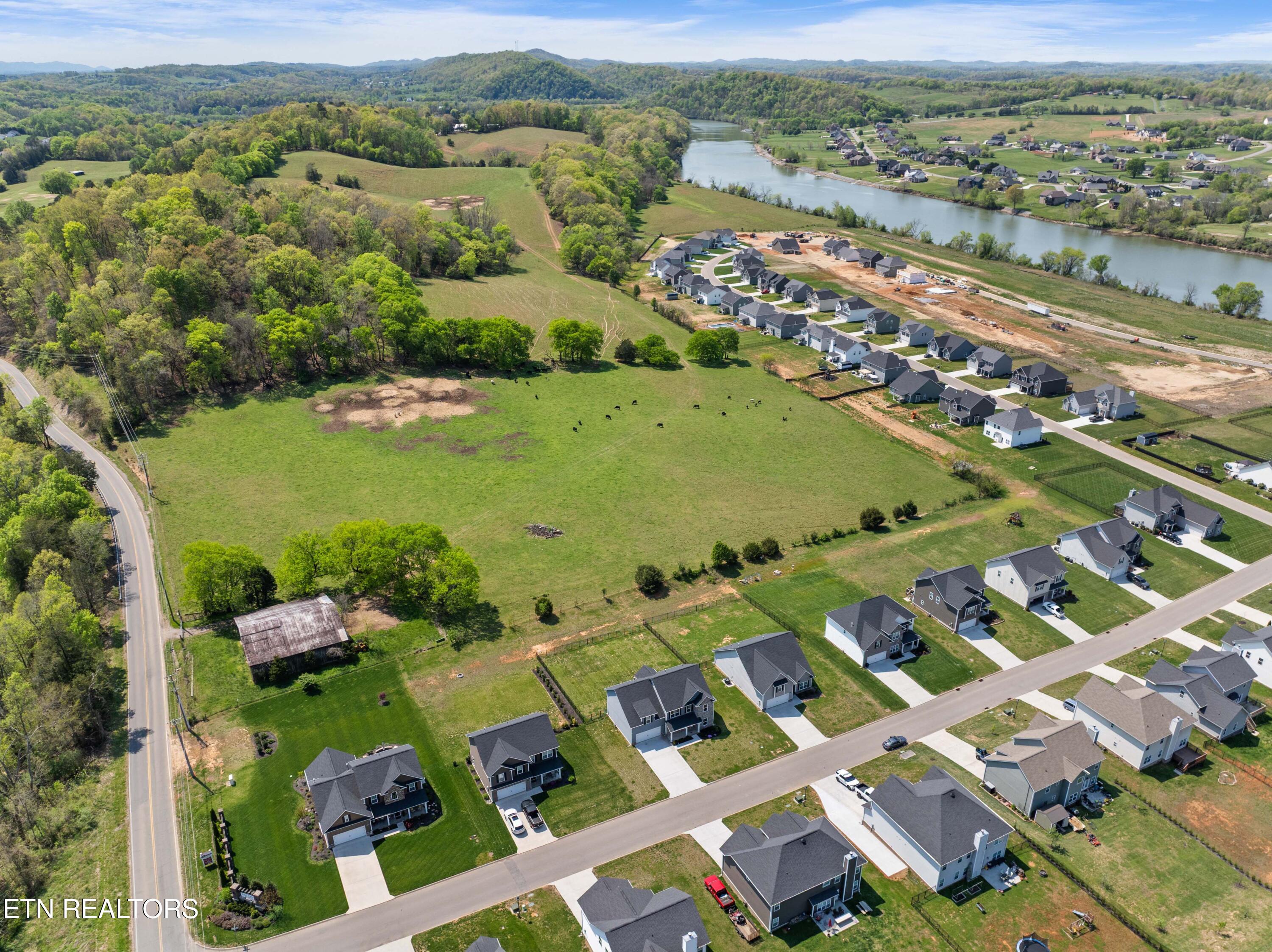 2013 Farm Blvd