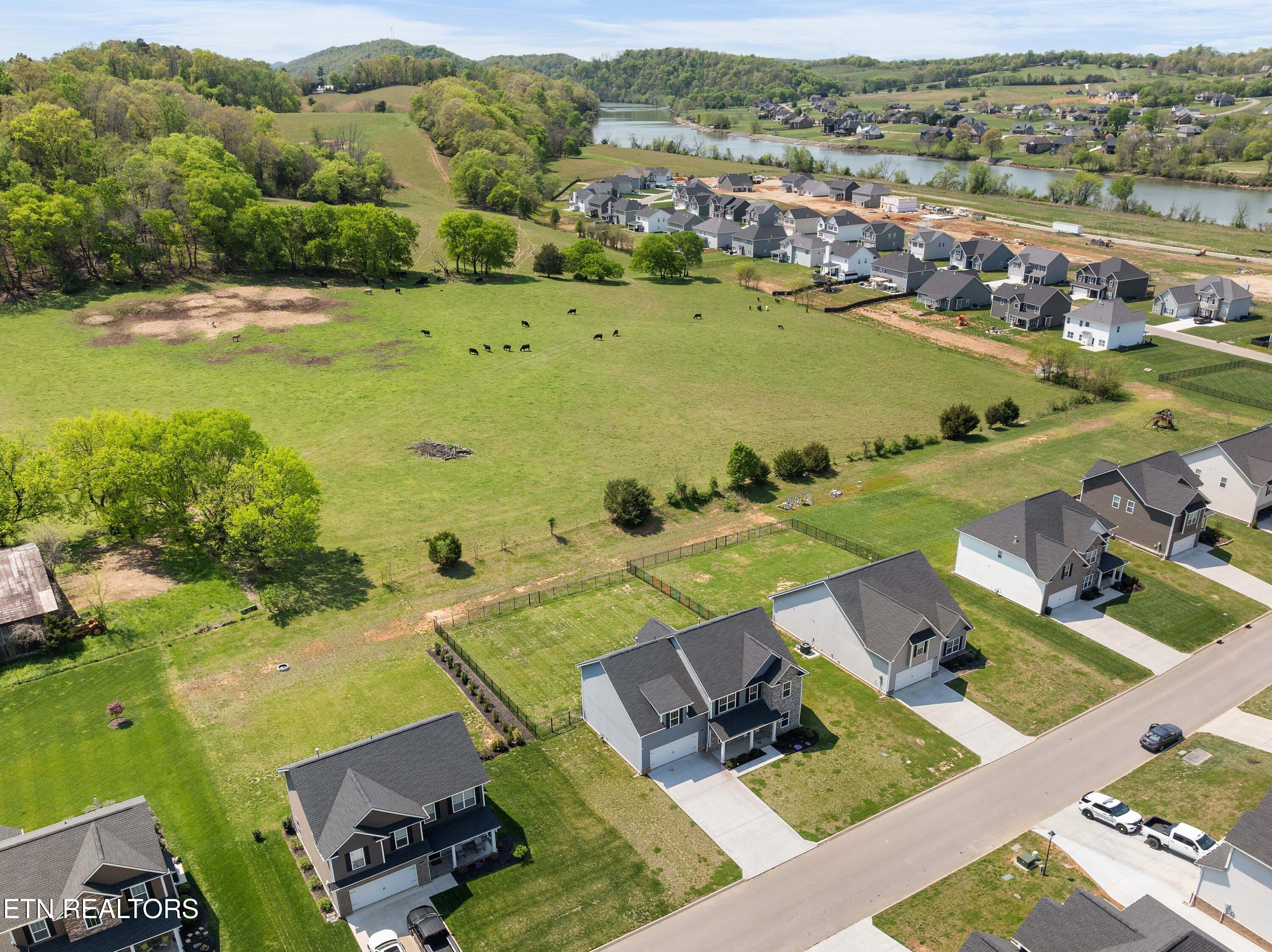 2013 Farm Blvd