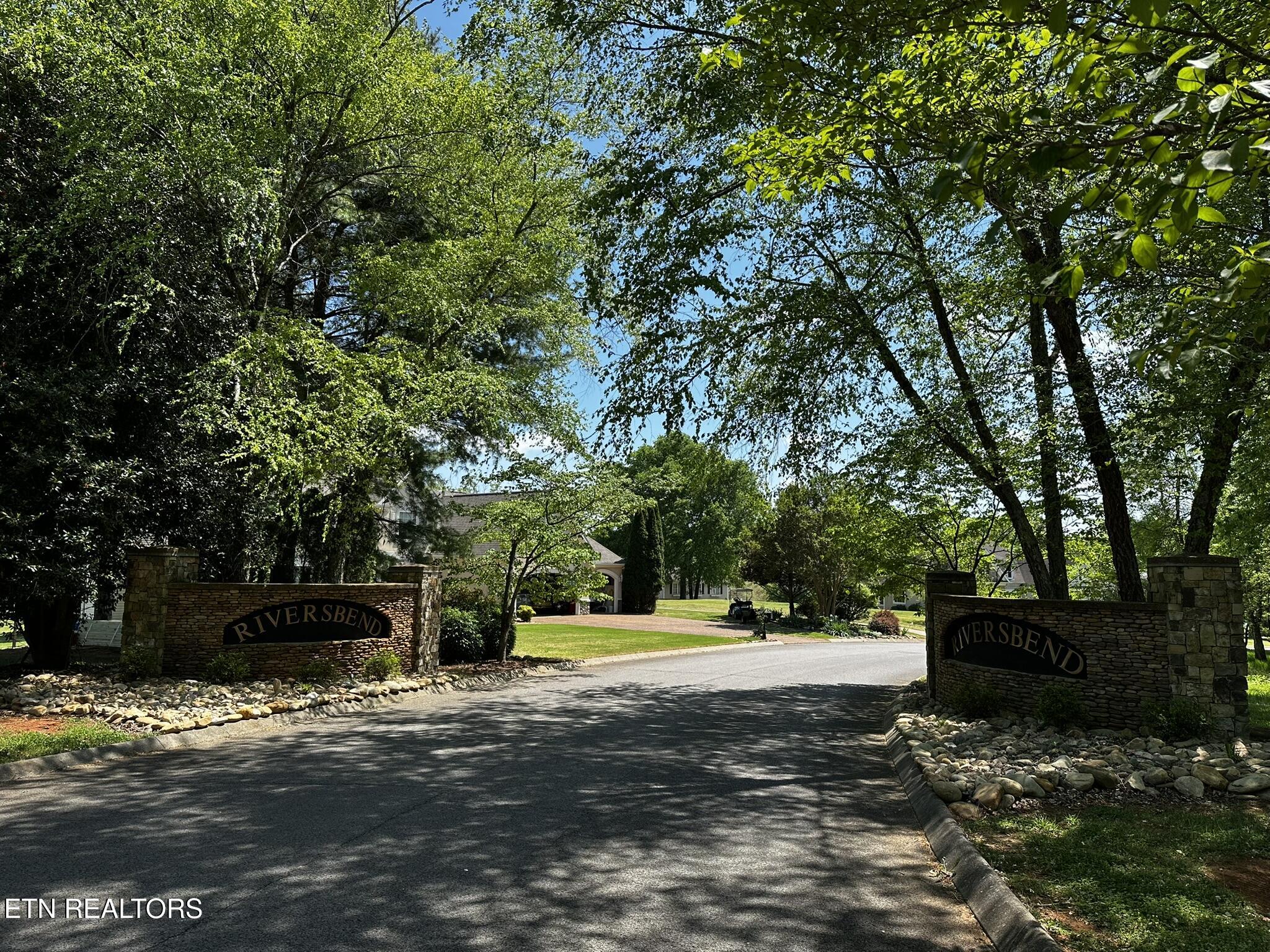 6625 Riverview Golf Drive