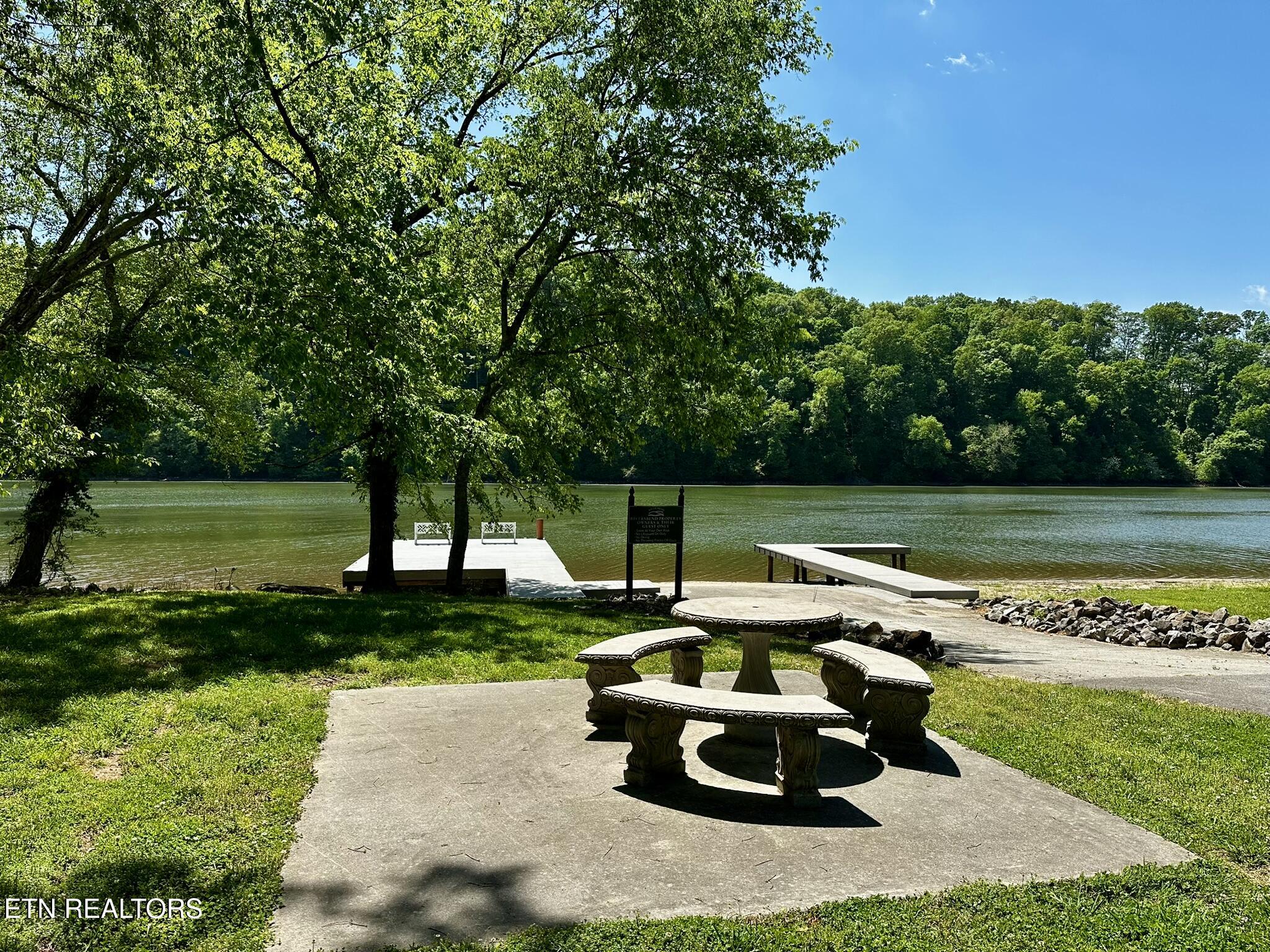 6625 Riverview Golf Drive