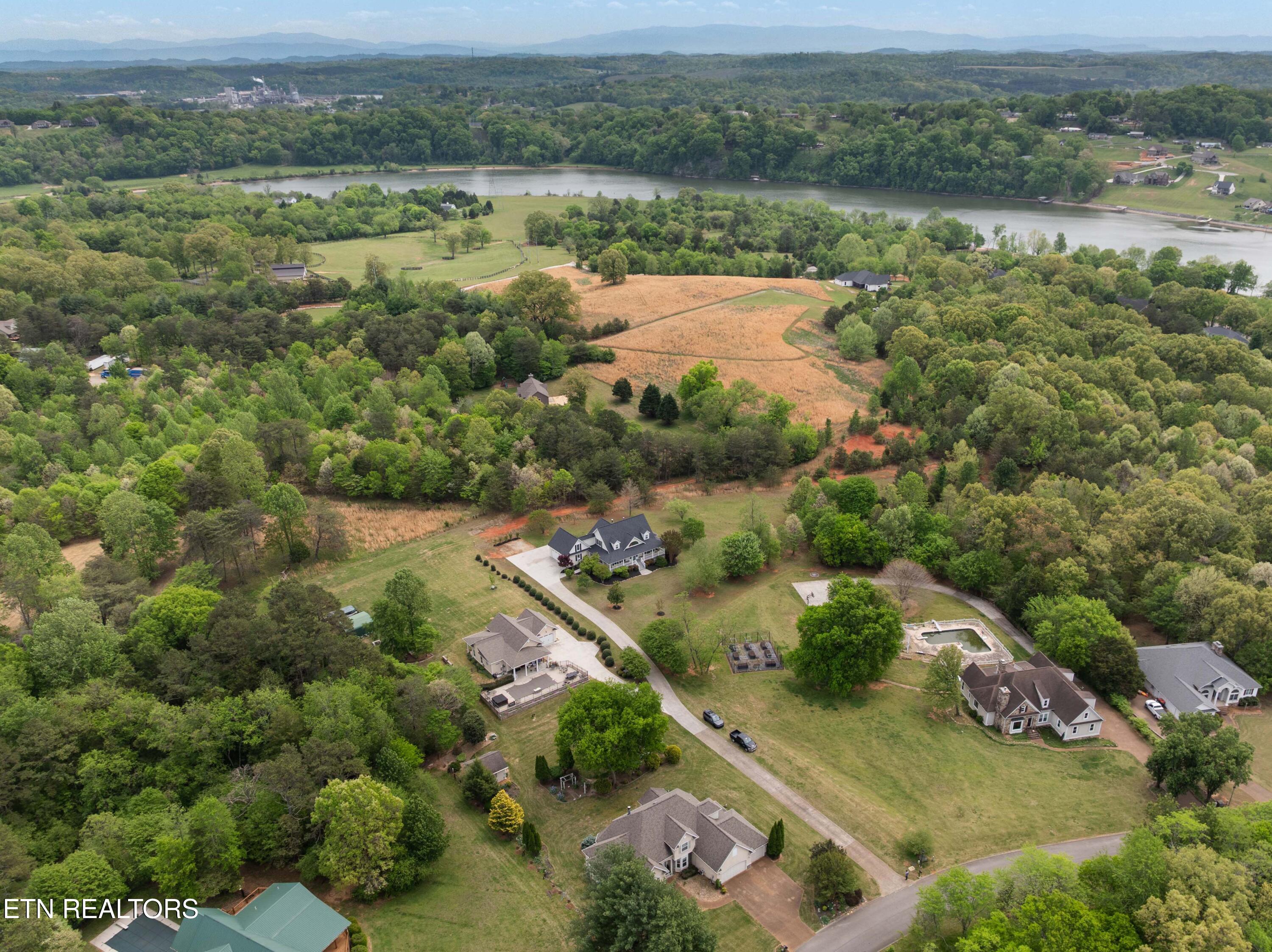 6625 Riverview Golf Drive