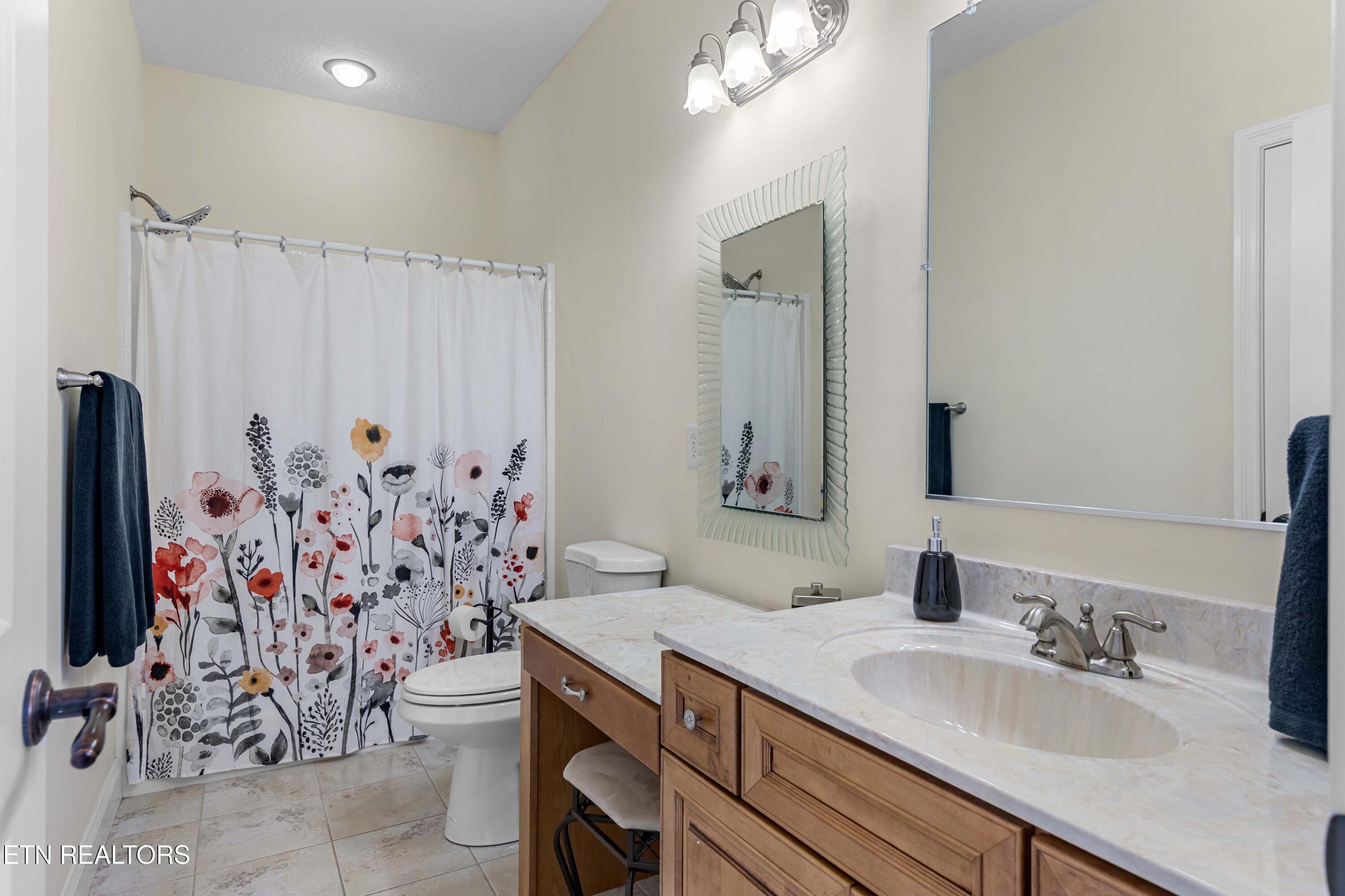 6625 Riverview Golf Drive