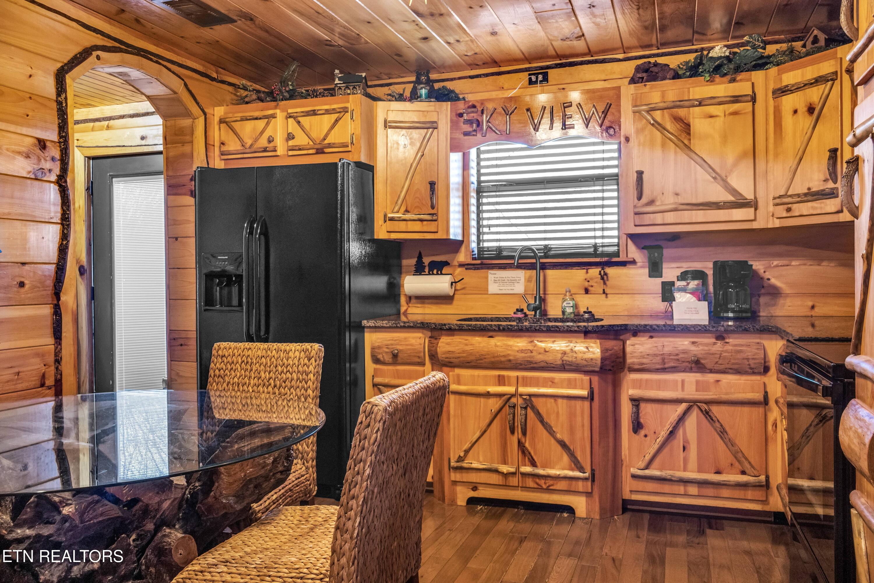 1012 Highway 165