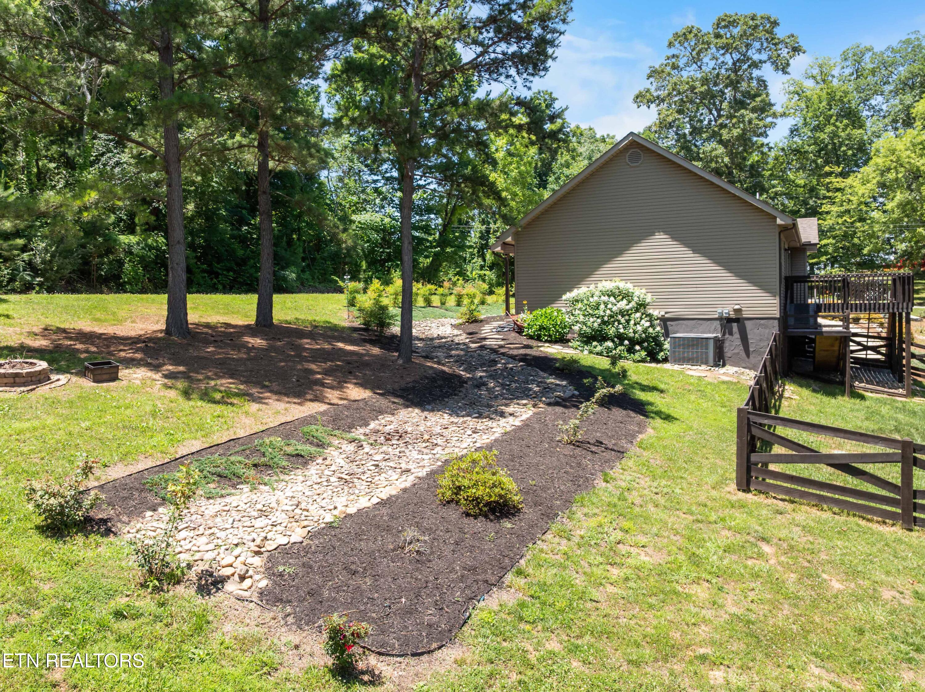 6336 Lanier Rd
