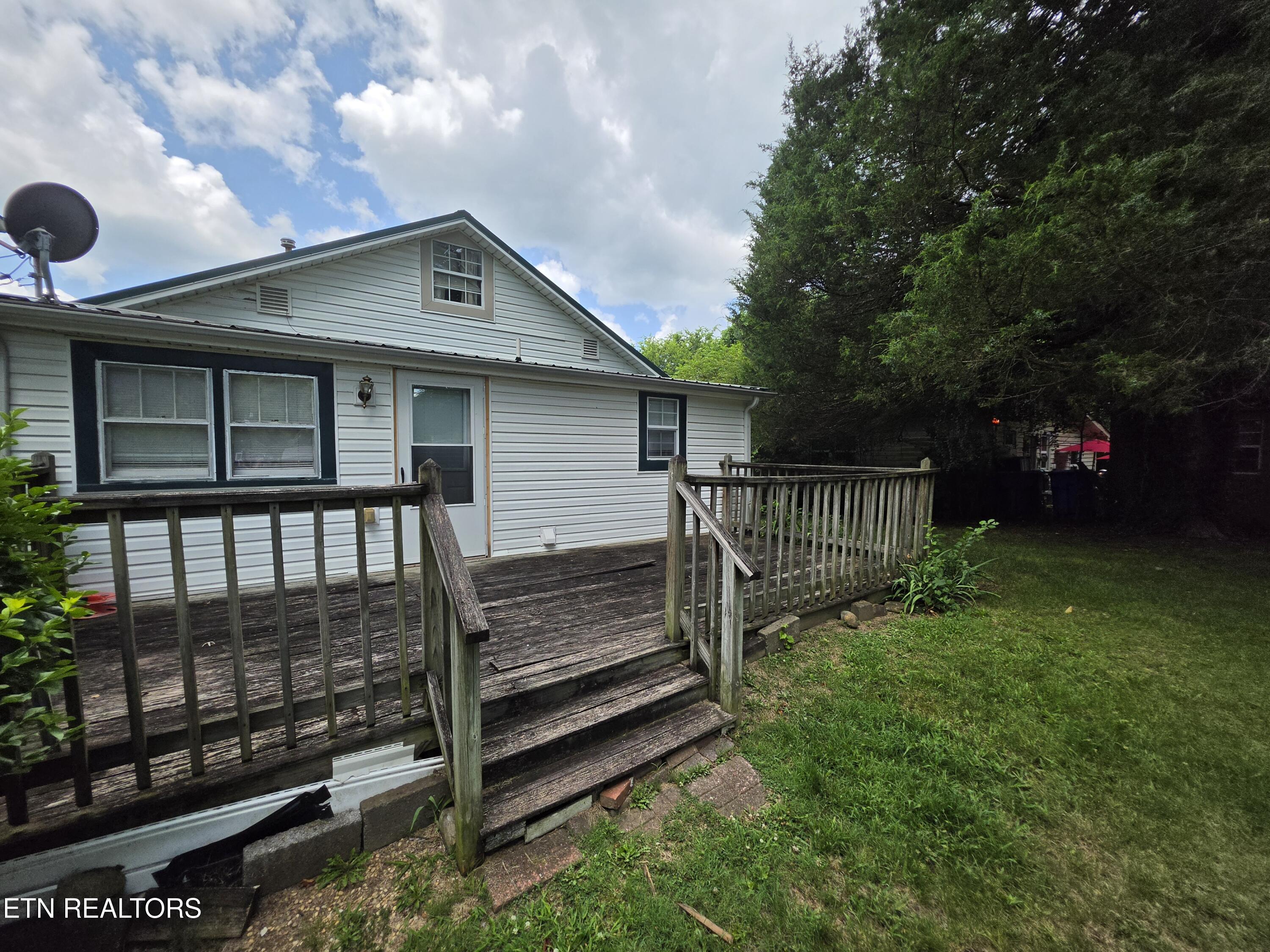 115 Flanders Ave