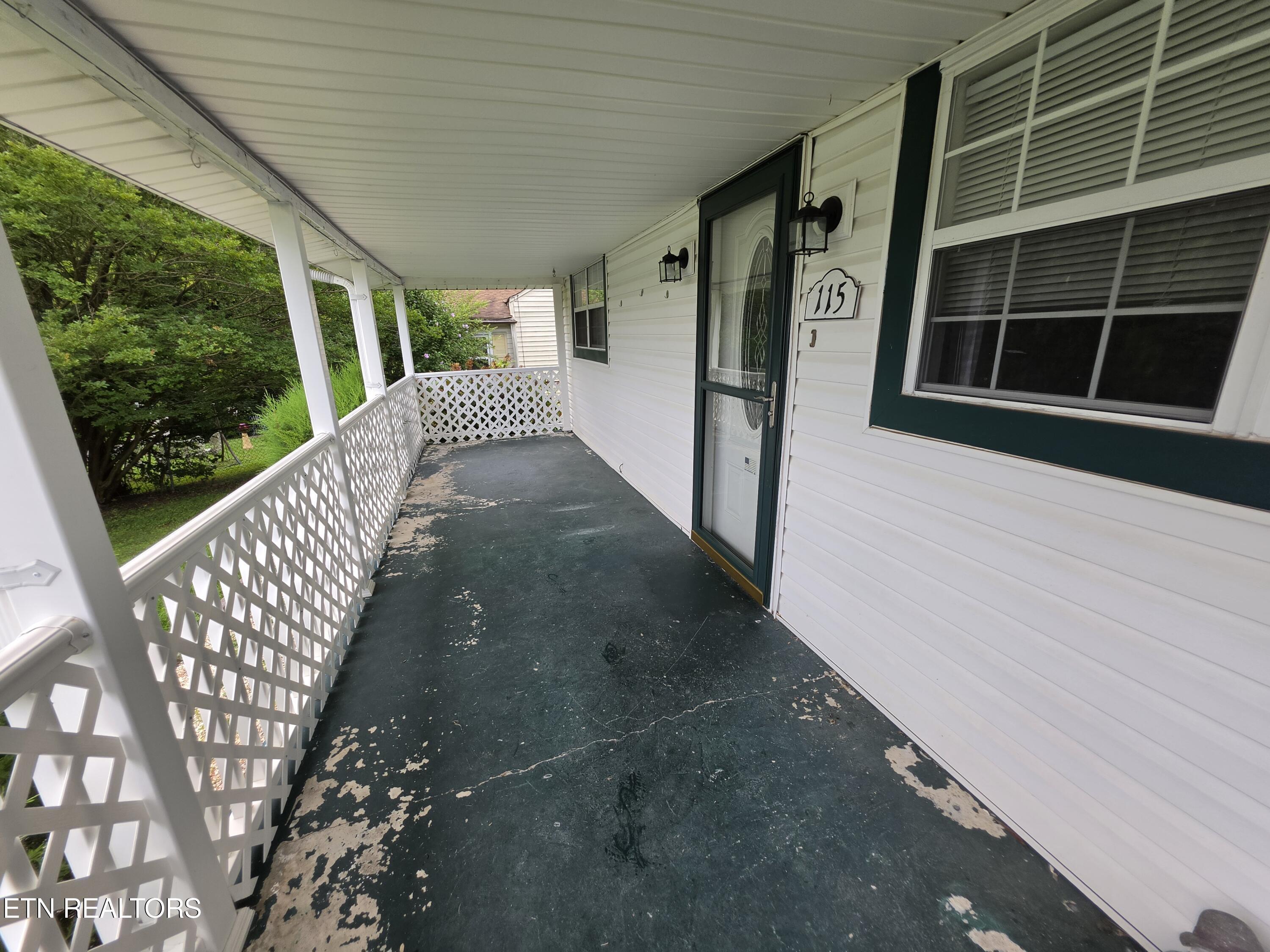 115 Flanders Ave