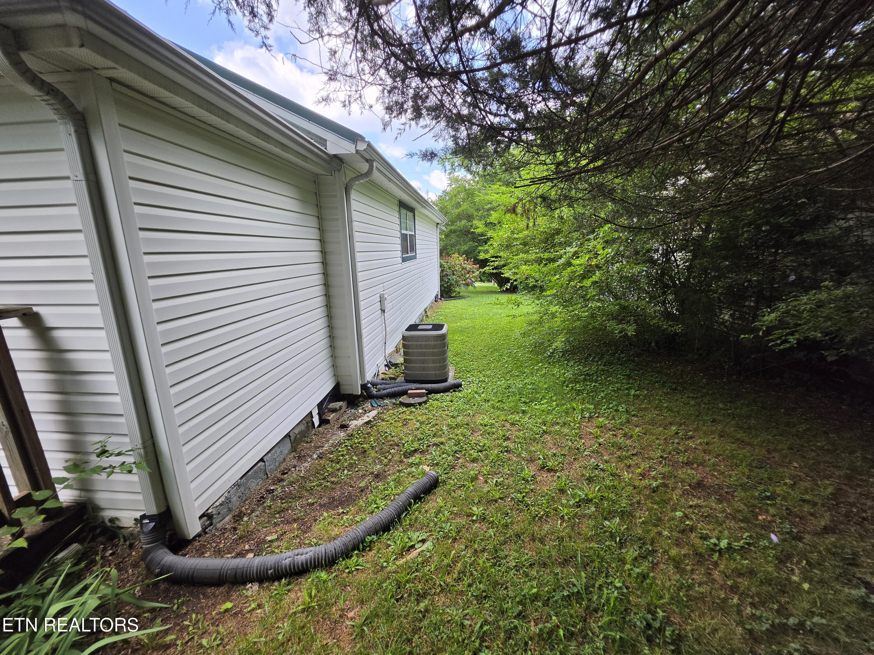 115 Flanders Ave