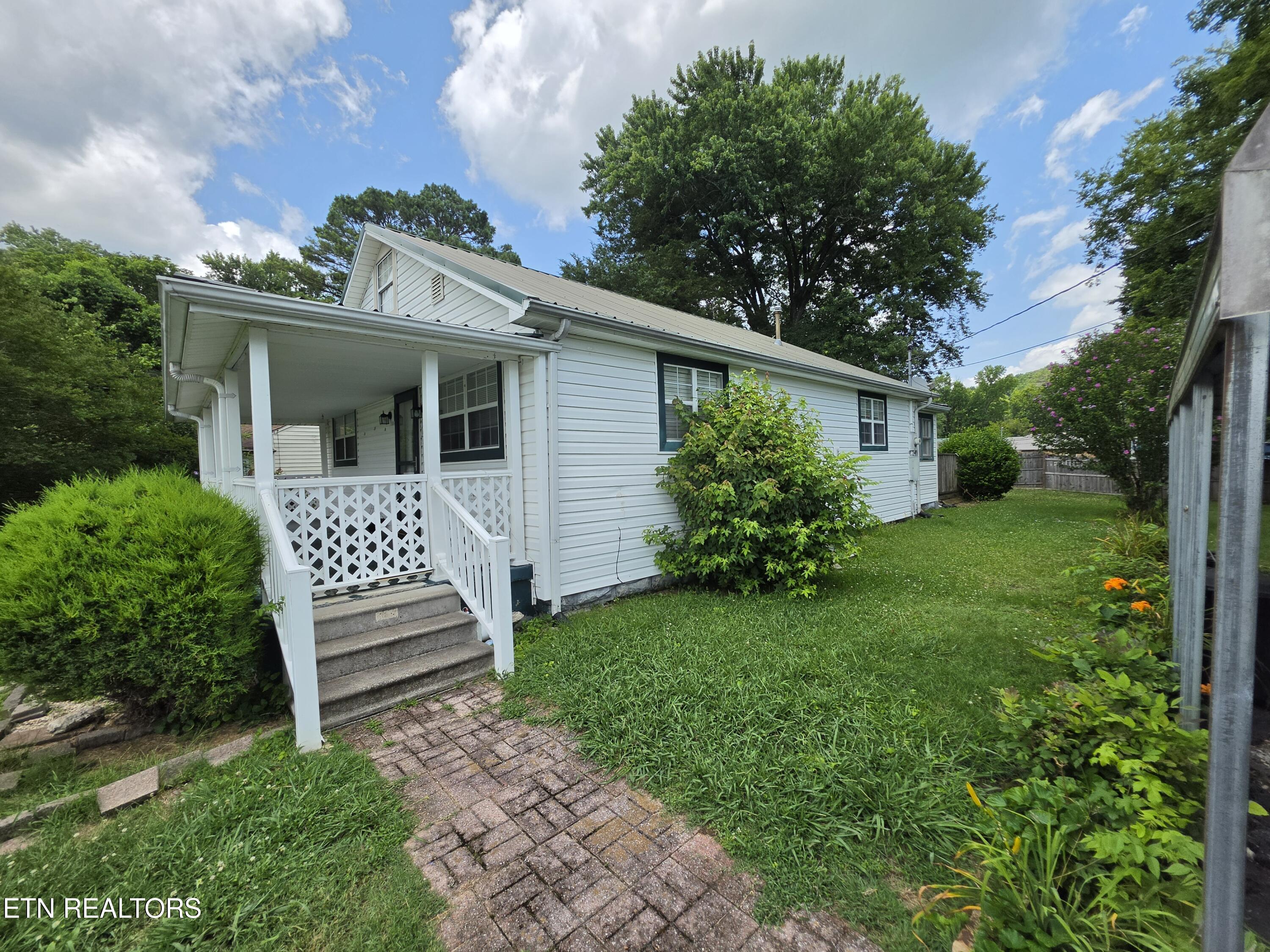 115 Flanders Ave