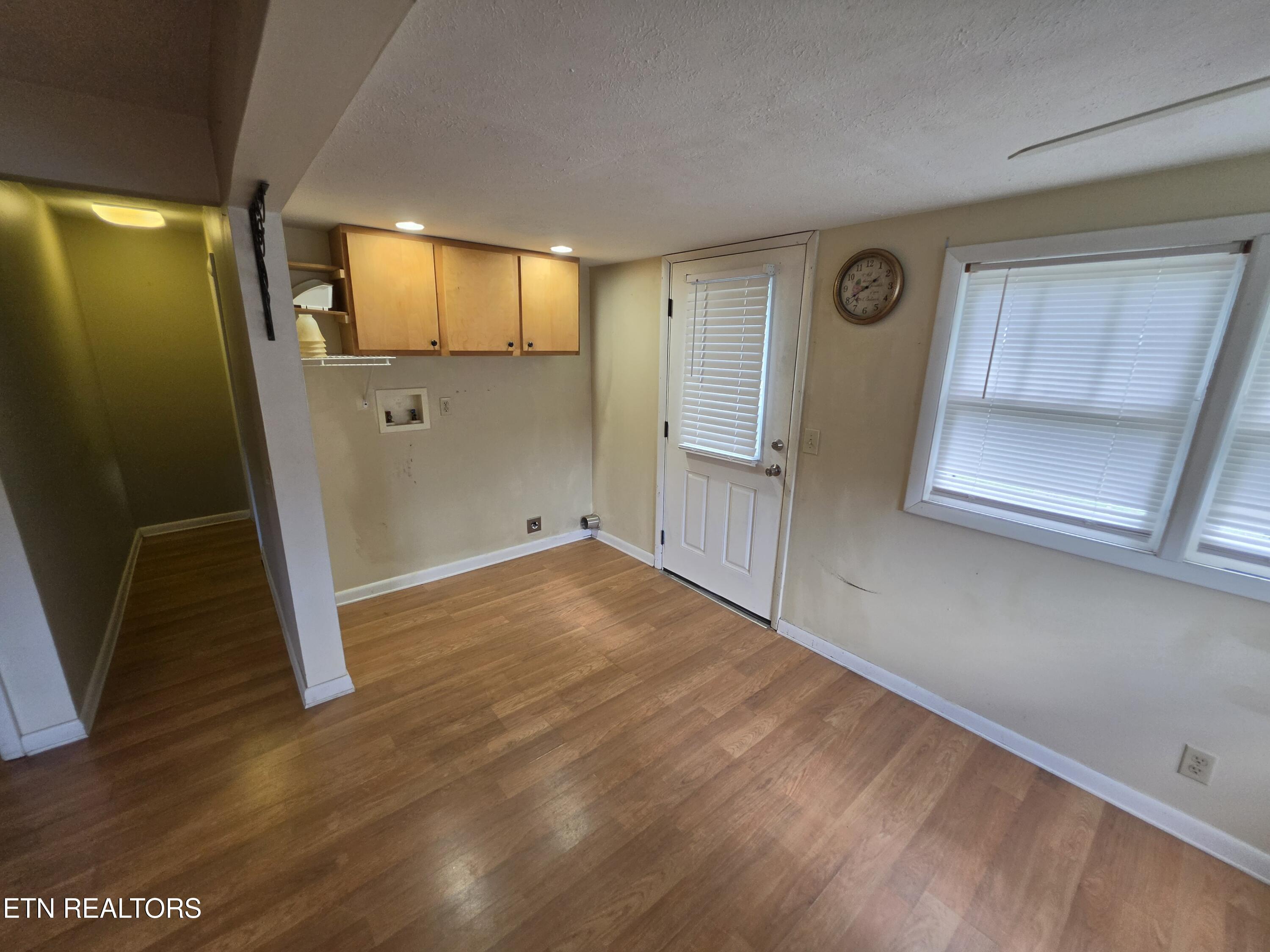 115 Flanders Ave