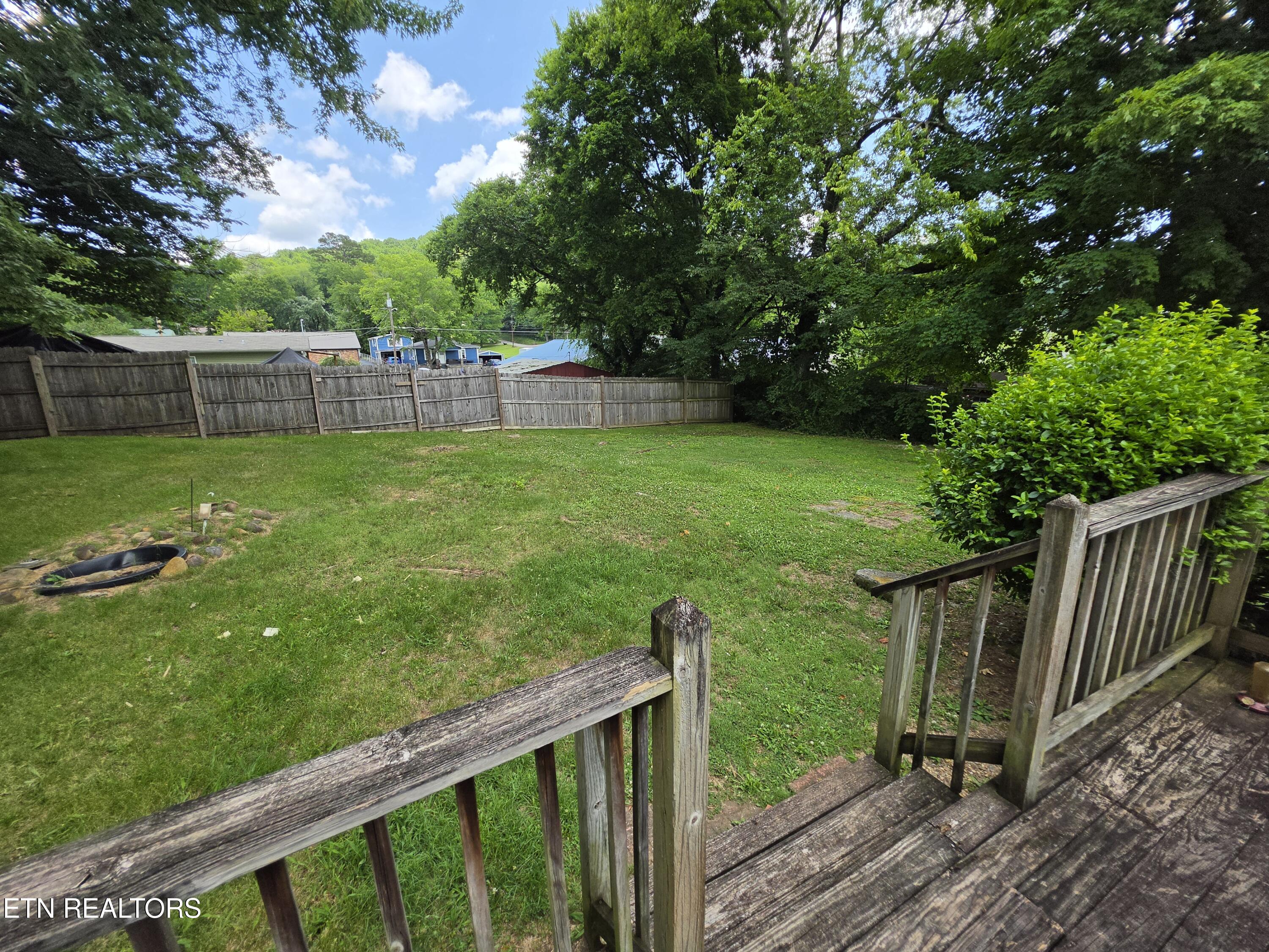 115 Flanders Ave