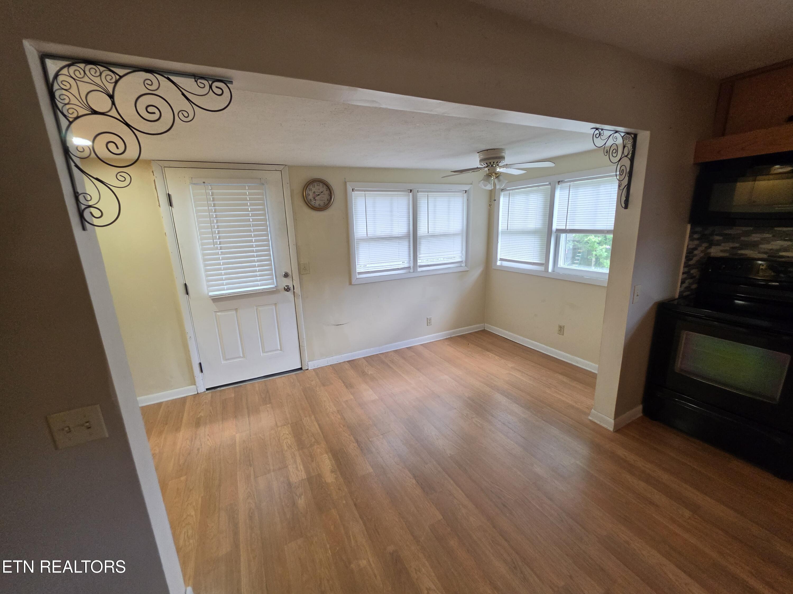 115 Flanders Ave