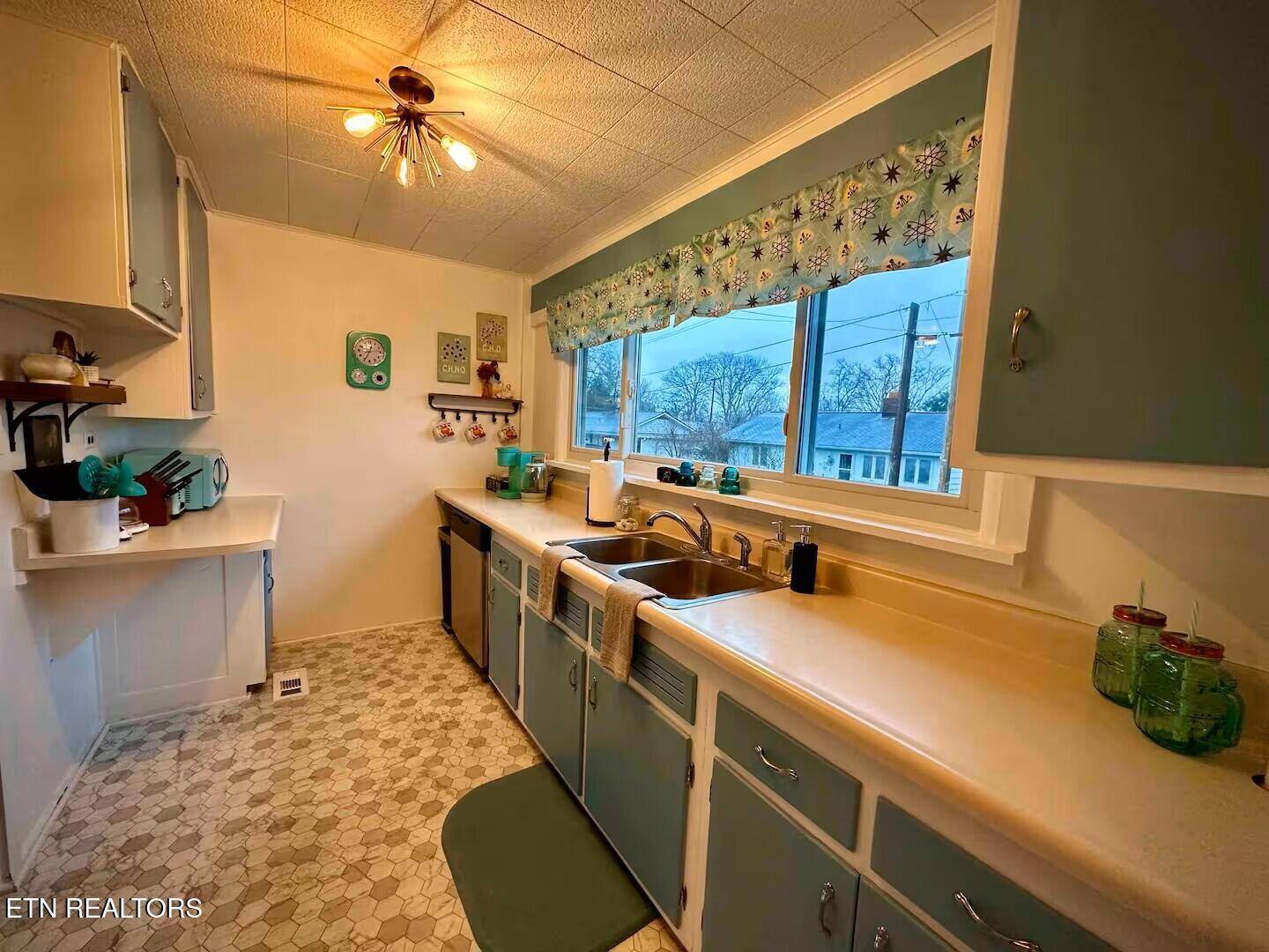 104 W Malta Rd