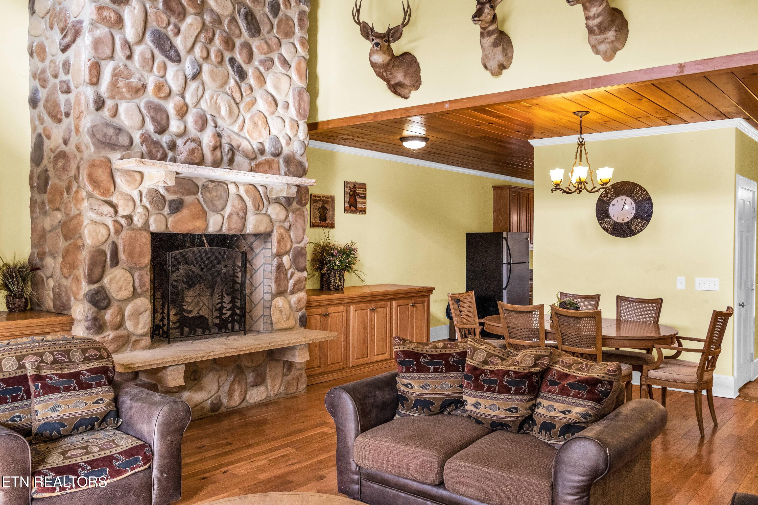 128 Rafter Rd