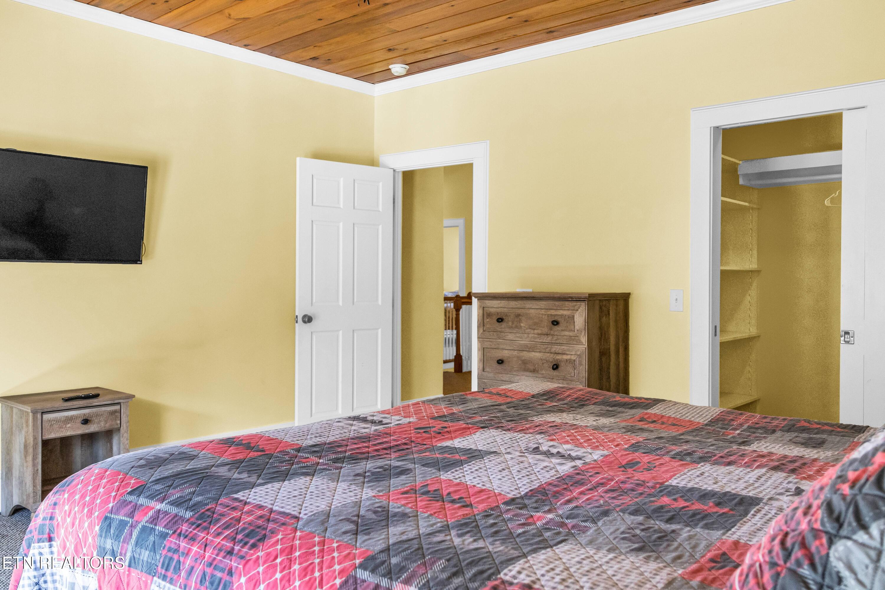 128 Rafter Rd