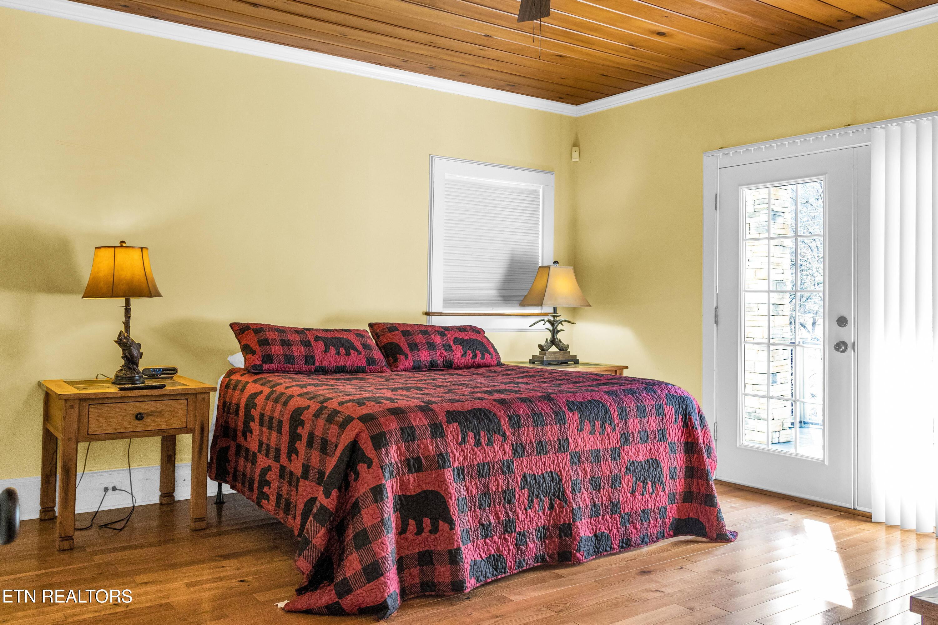 128 Rafter Rd