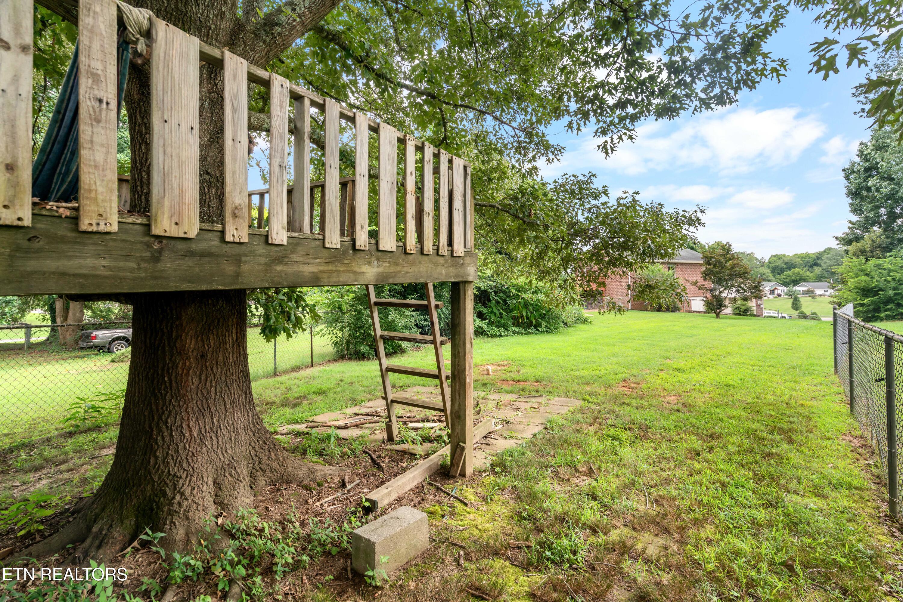 603 Lansdale Drive