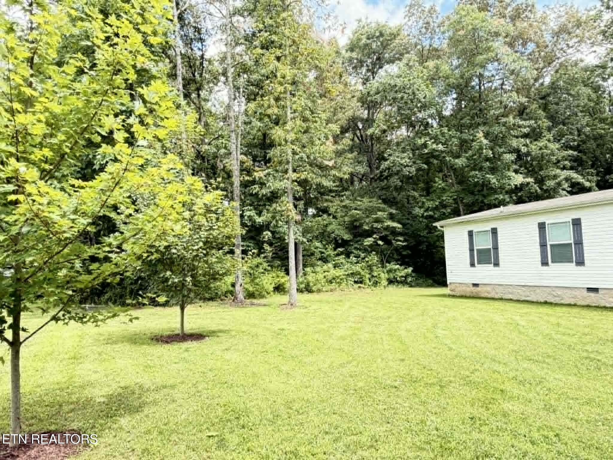 381 Dixon Rd