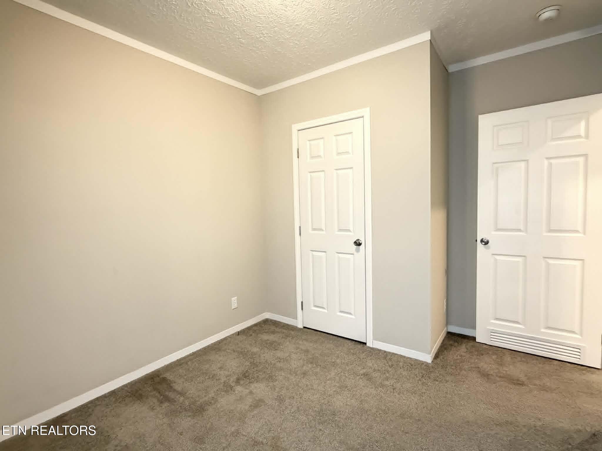 381 Dixon Rd