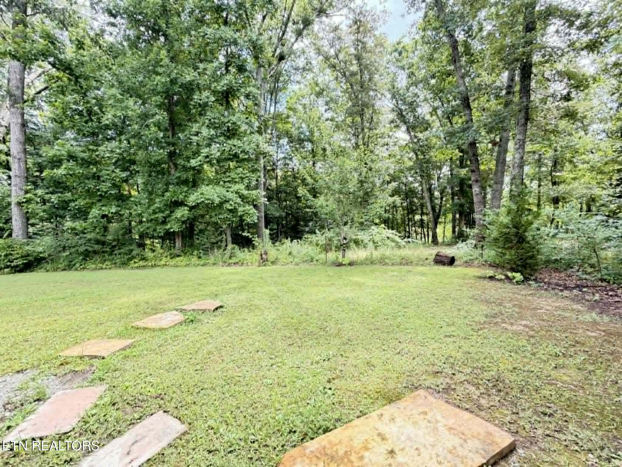 381 Dixon Rd