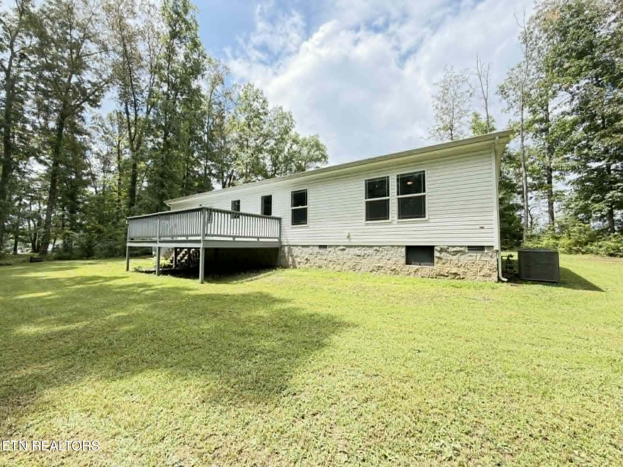381 Dixon Rd