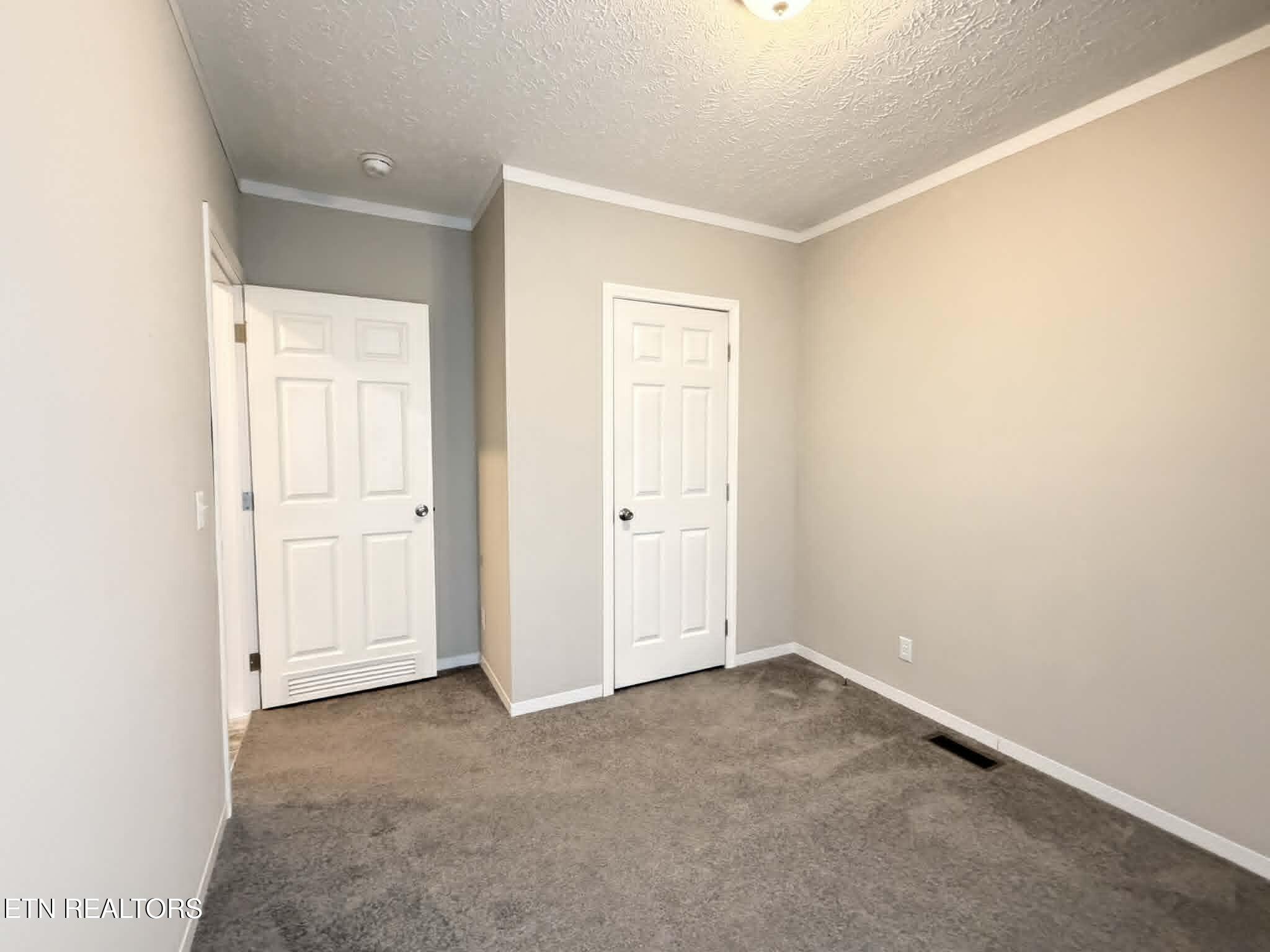 381 Dixon Rd