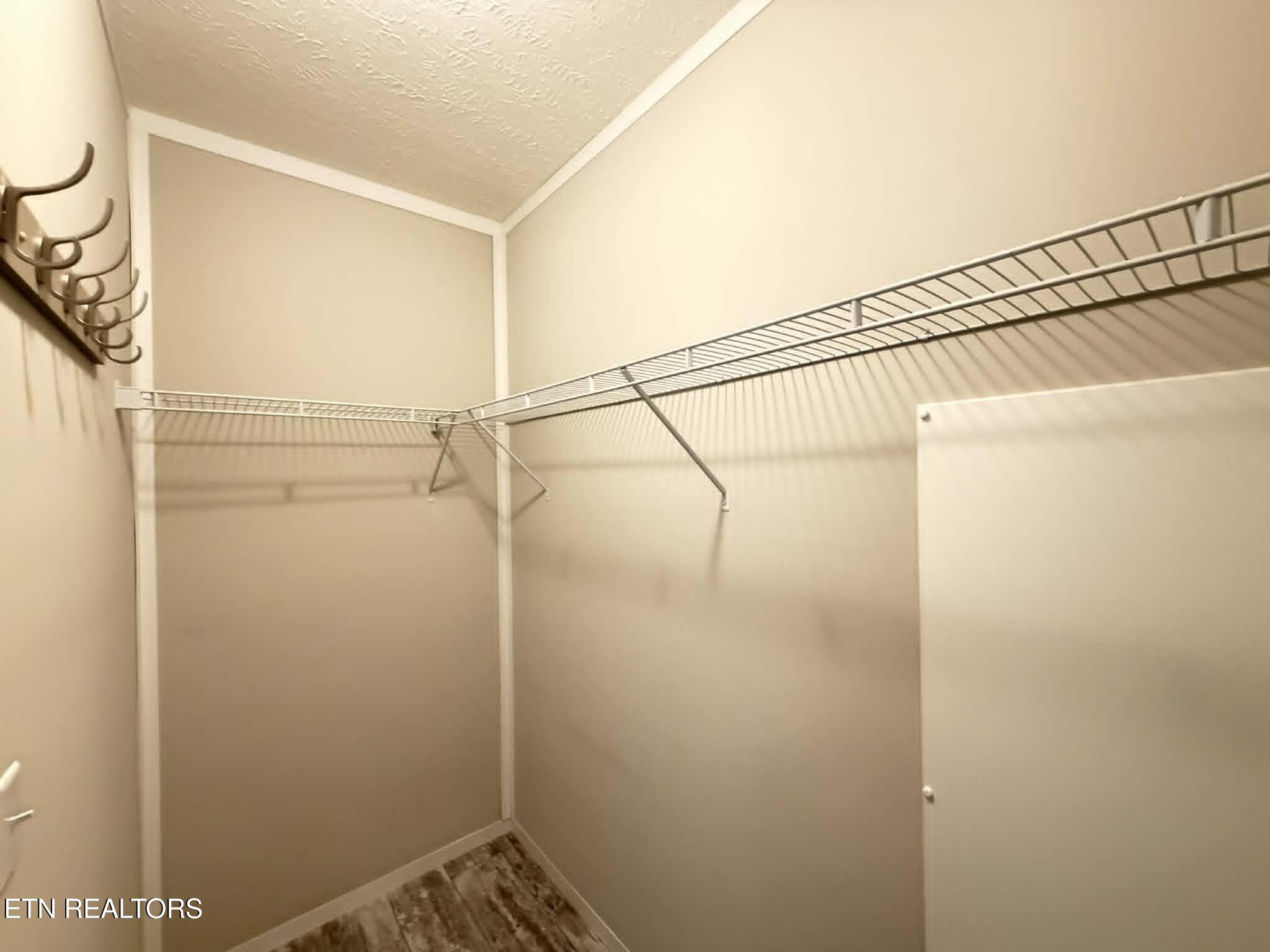 381 Dixon Rd