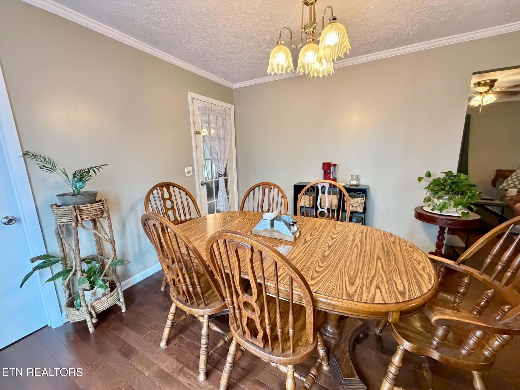 2799 Doran Rd