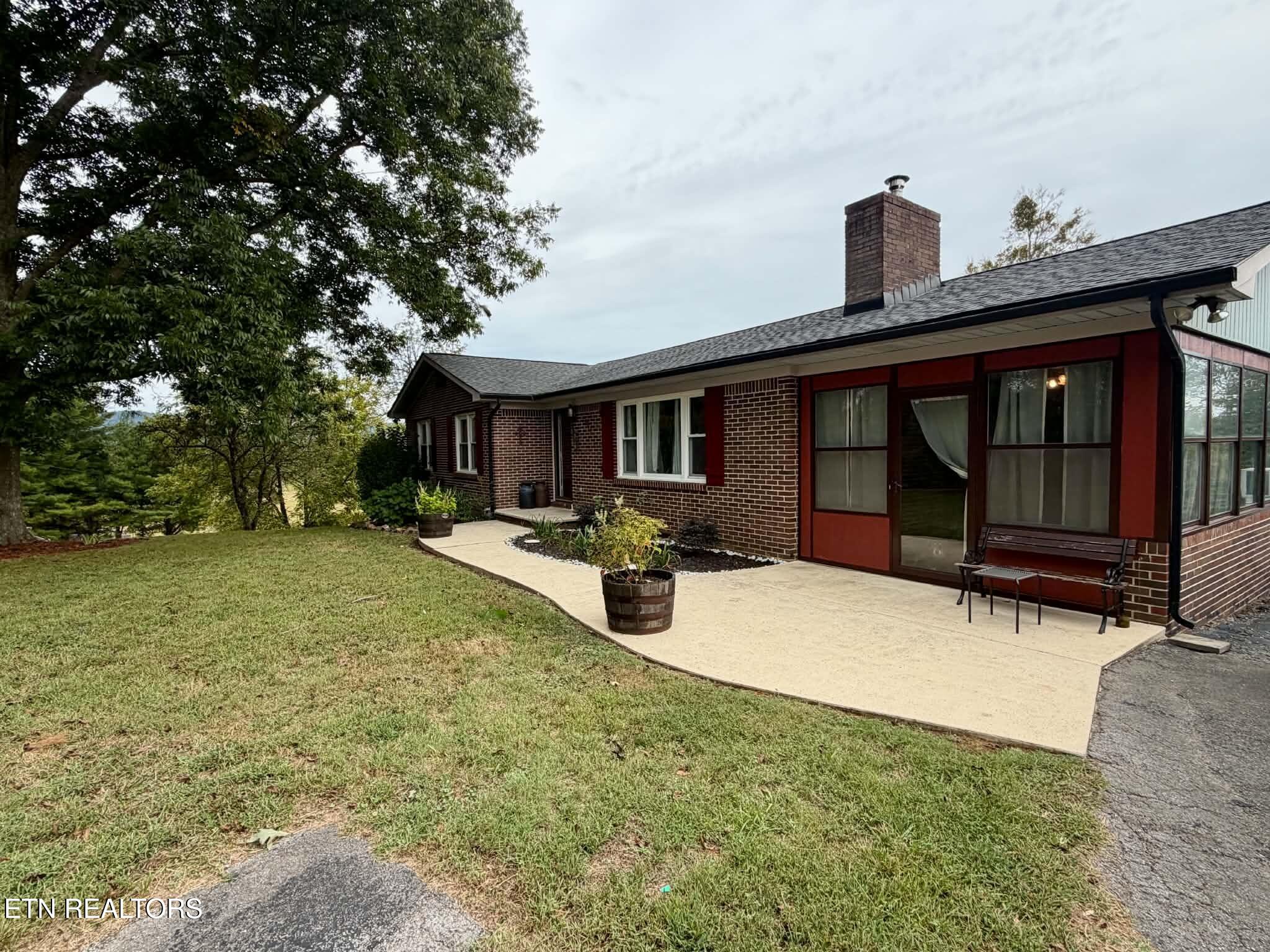 2799 Doran Rd
