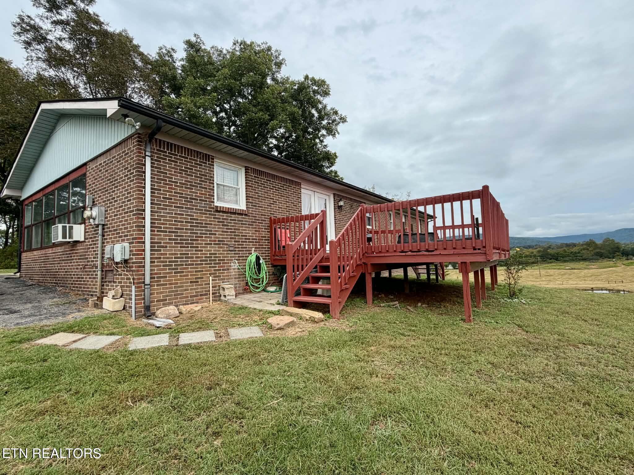 2799 Doran Rd