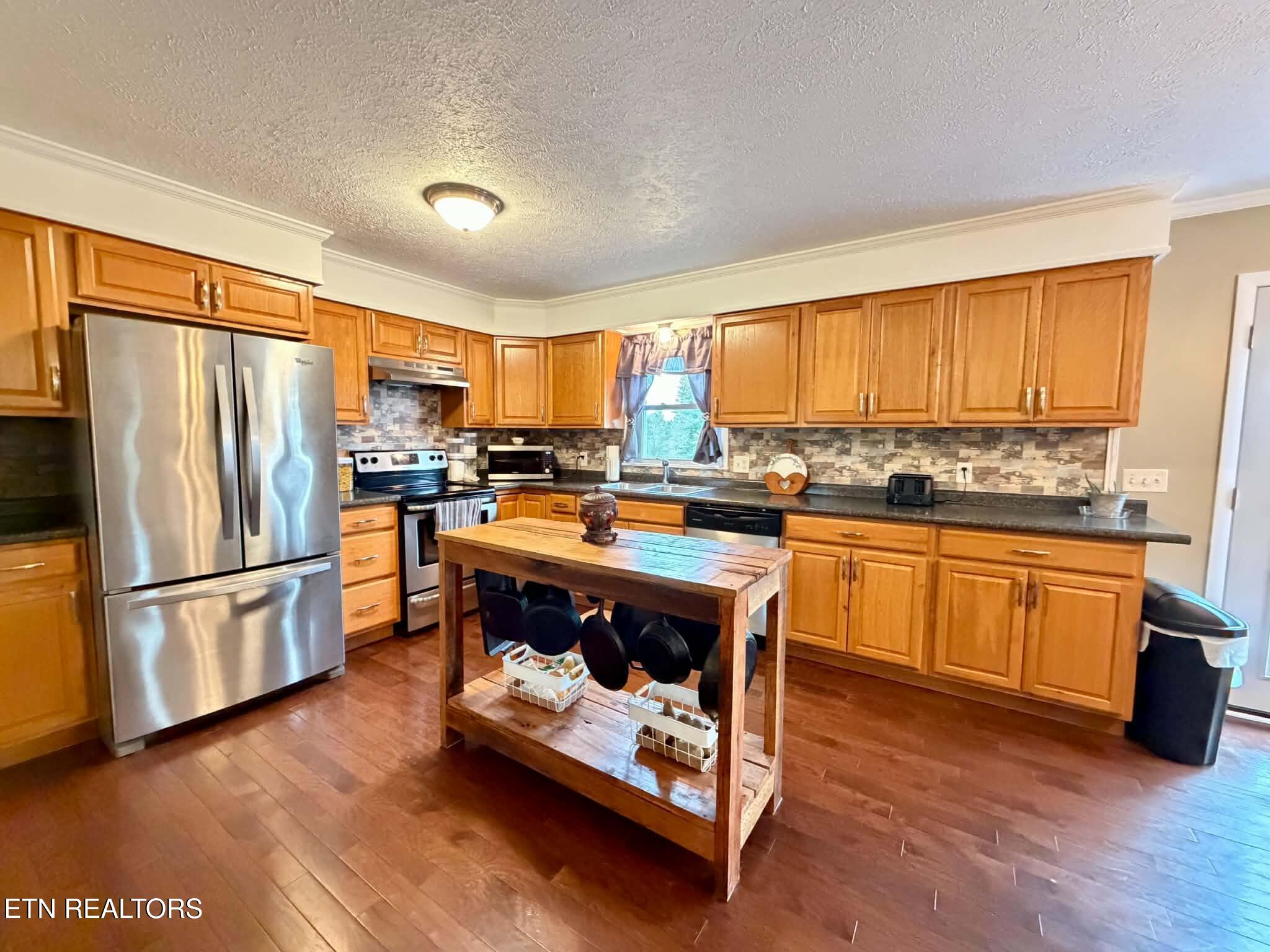 2799 Doran Rd