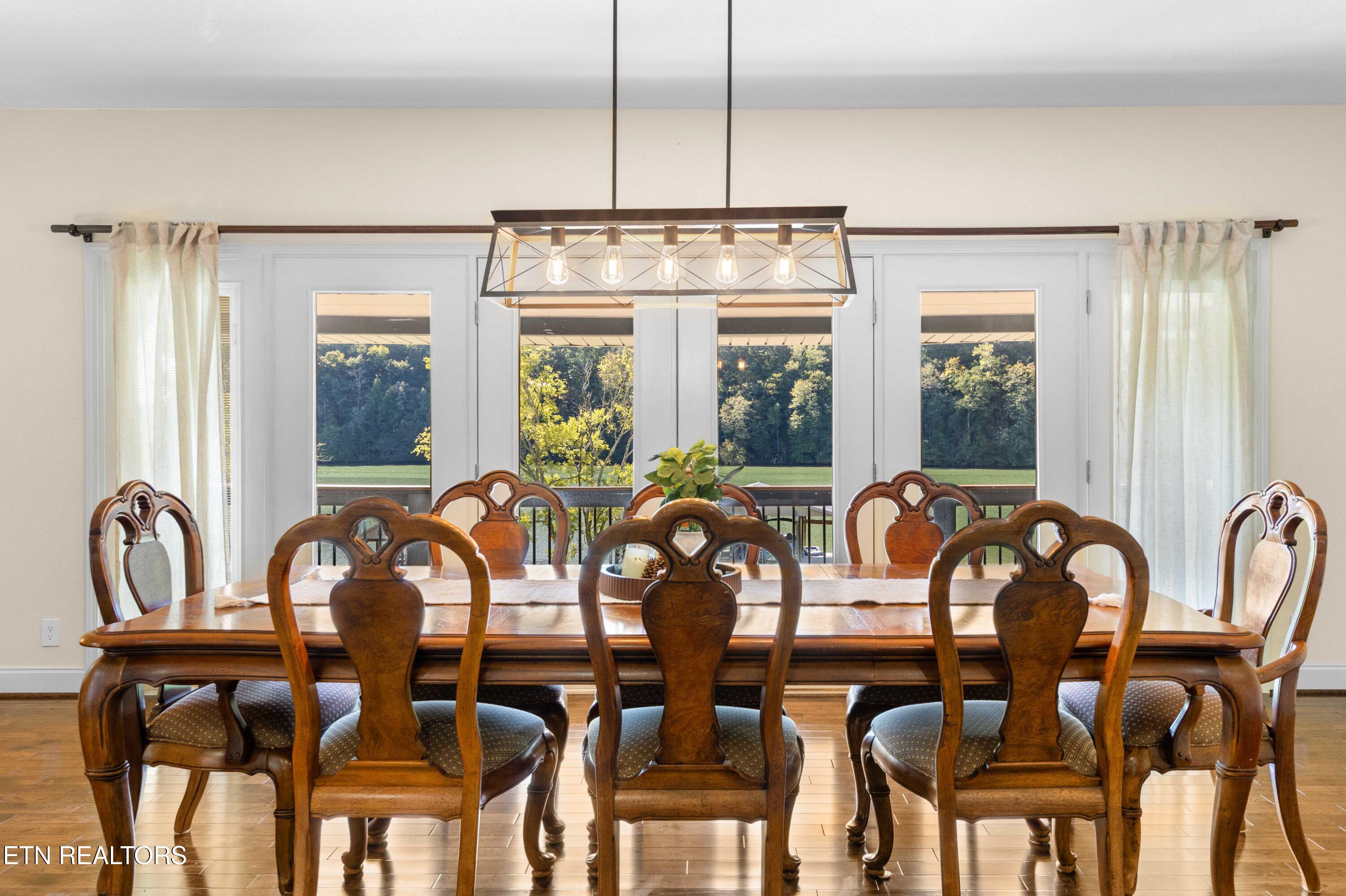 274 Lakecrest Drive