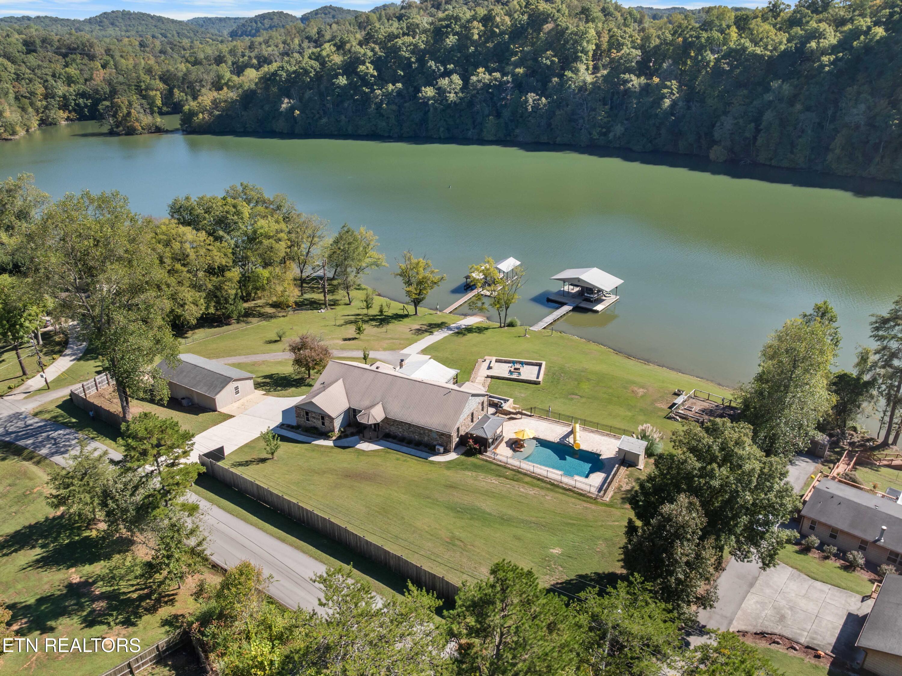 274 Lakecrest Drive