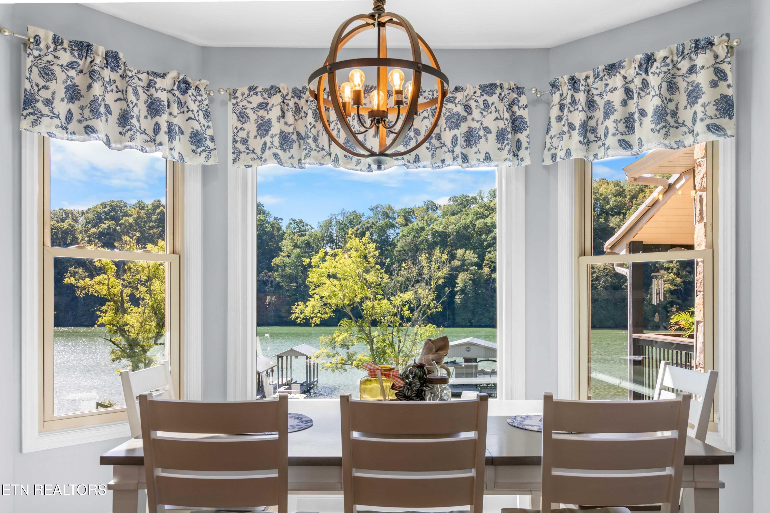 274 Lakecrest Drive