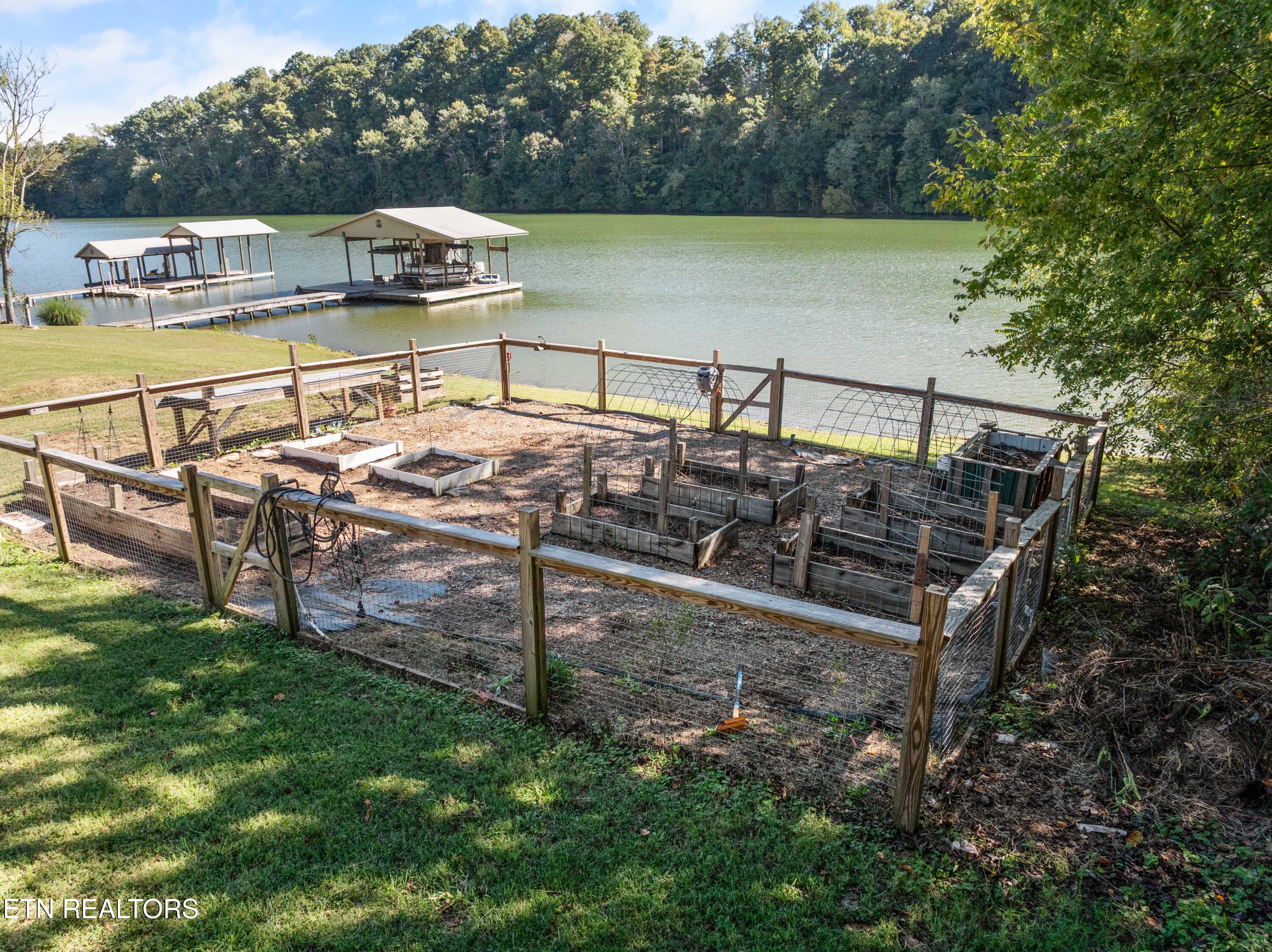 274 Lakecrest Drive