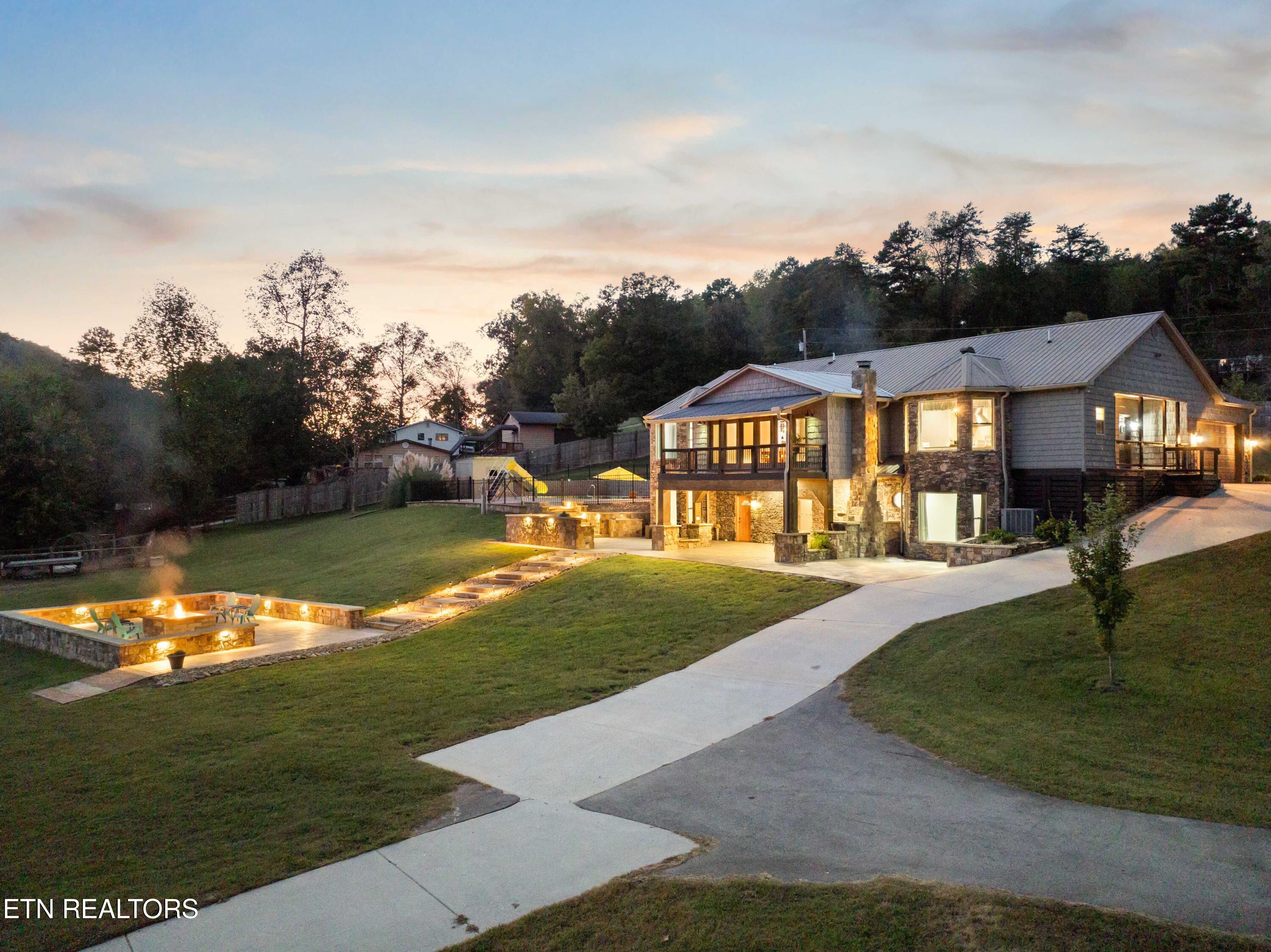274 Lakecrest Drive