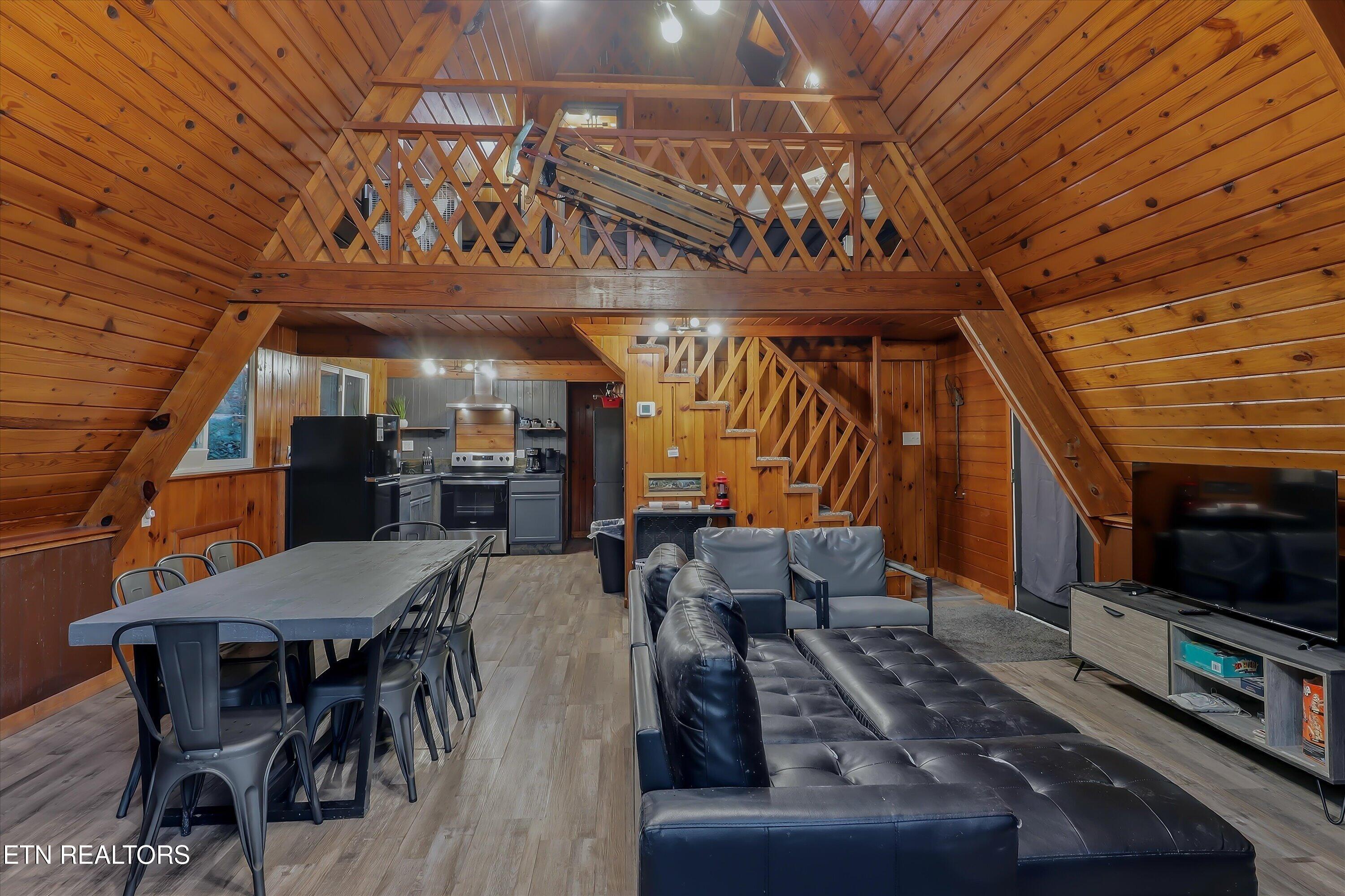 1161 Ski Mountain Rd