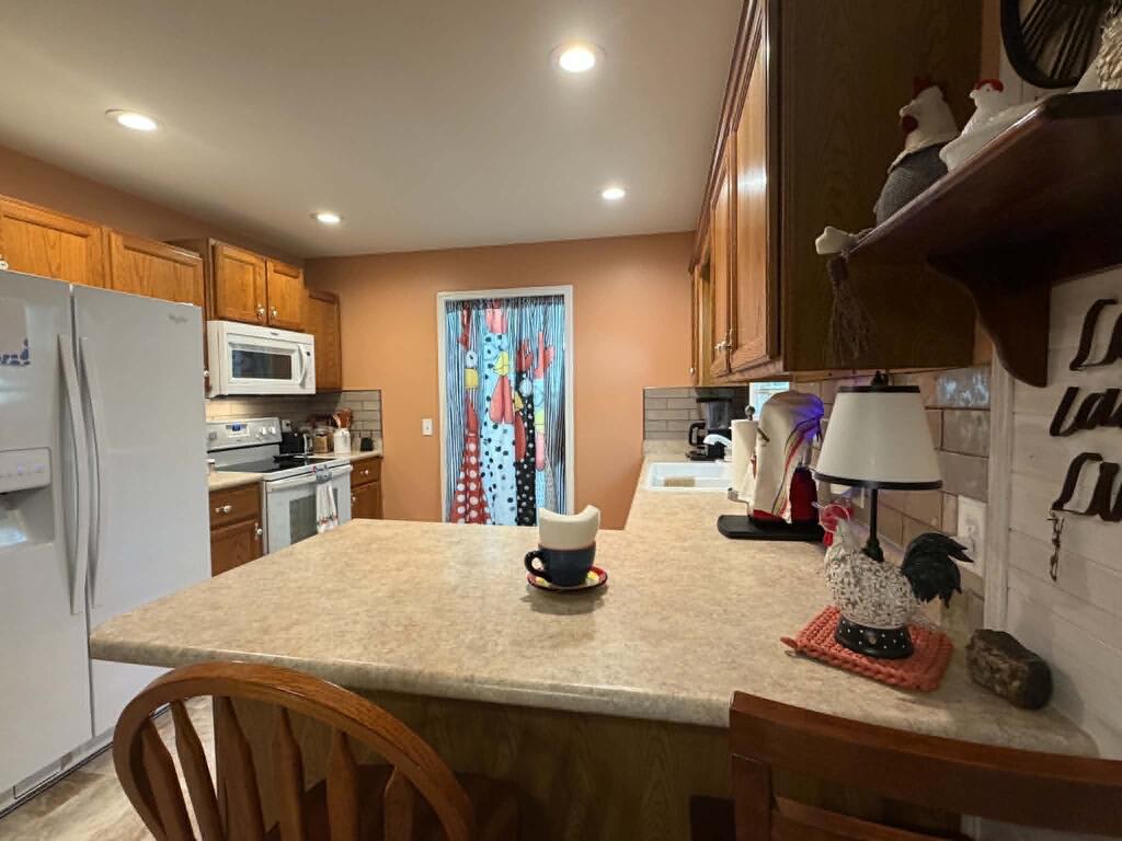 64 Pear Cir