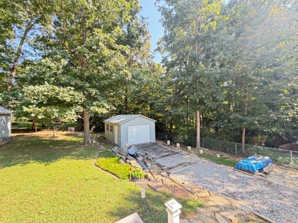 64 Pear Cir