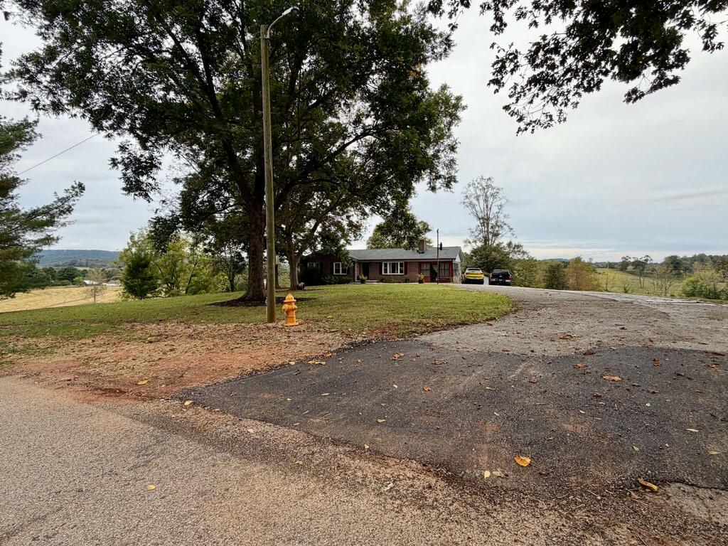 2799 Doran Rd