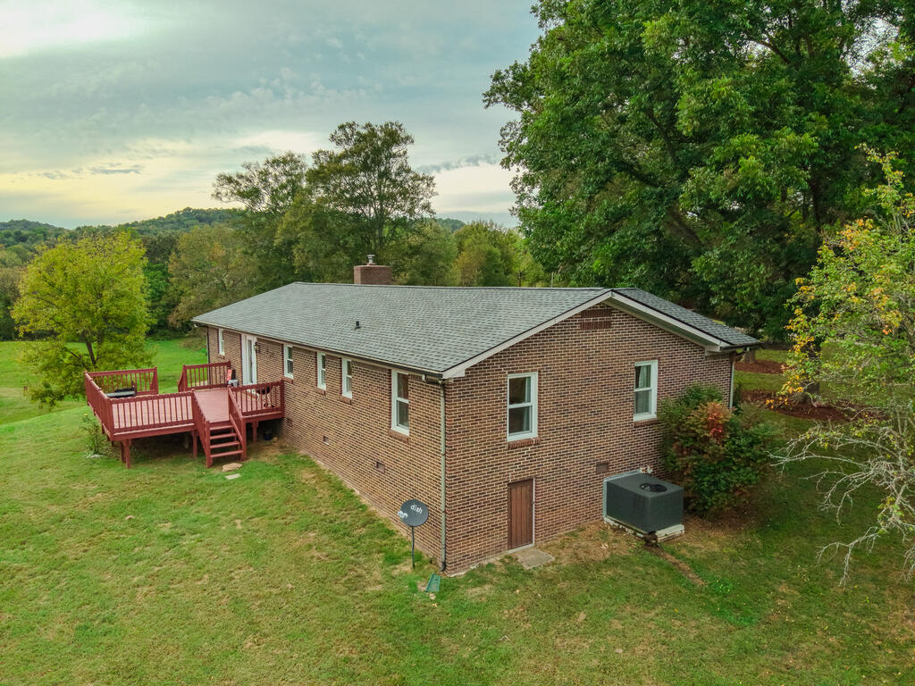 2799 Doran Rd