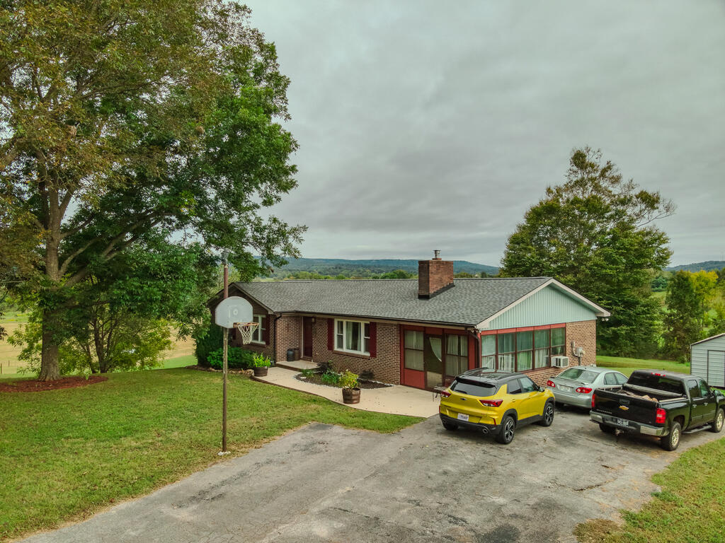 2799 Doran Rd
