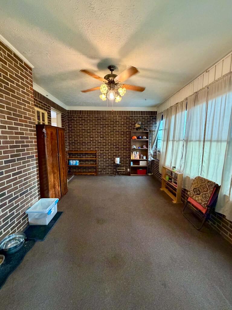 2799 Doran Rd