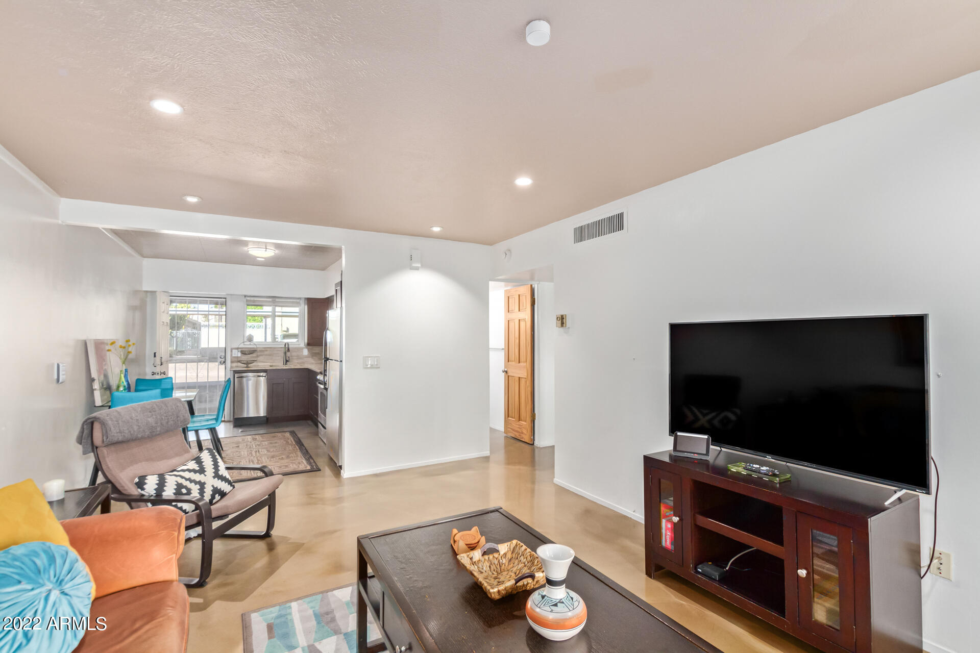 6834 E 4TH Street # 5
