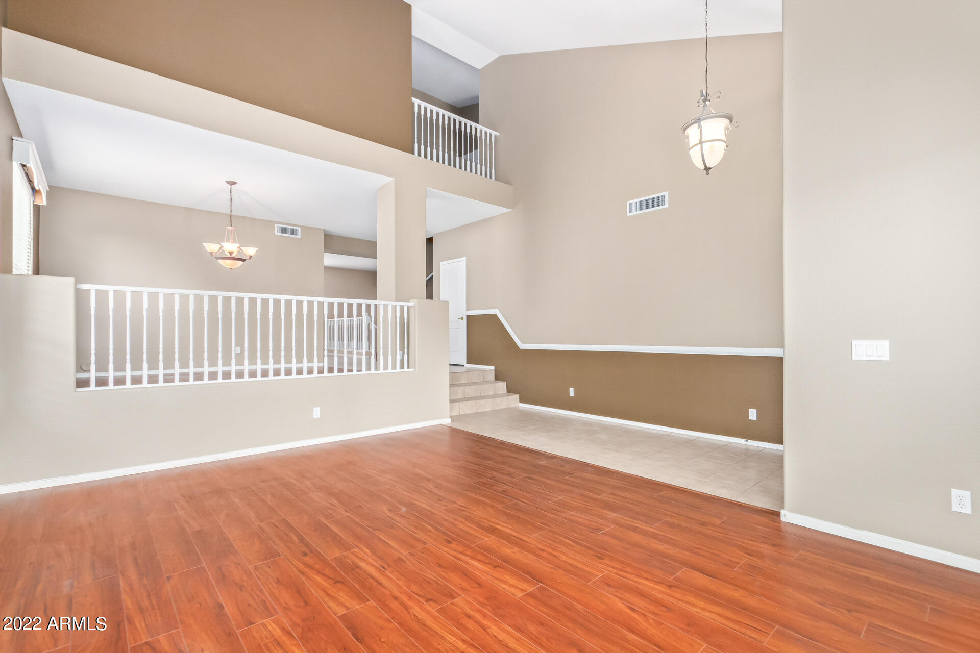 5296 W MURIEL Drive