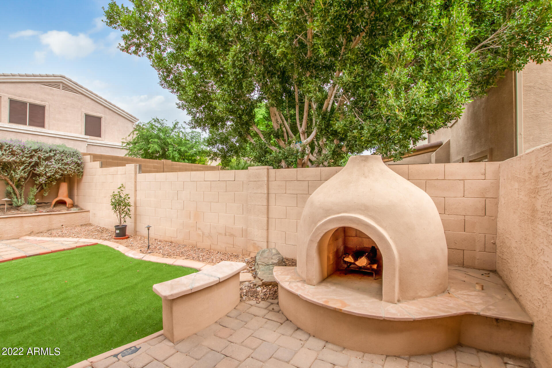 5296 W MURIEL Drive