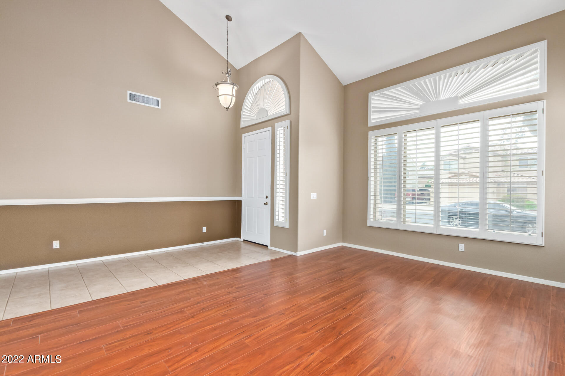 5296 W MURIEL Drive