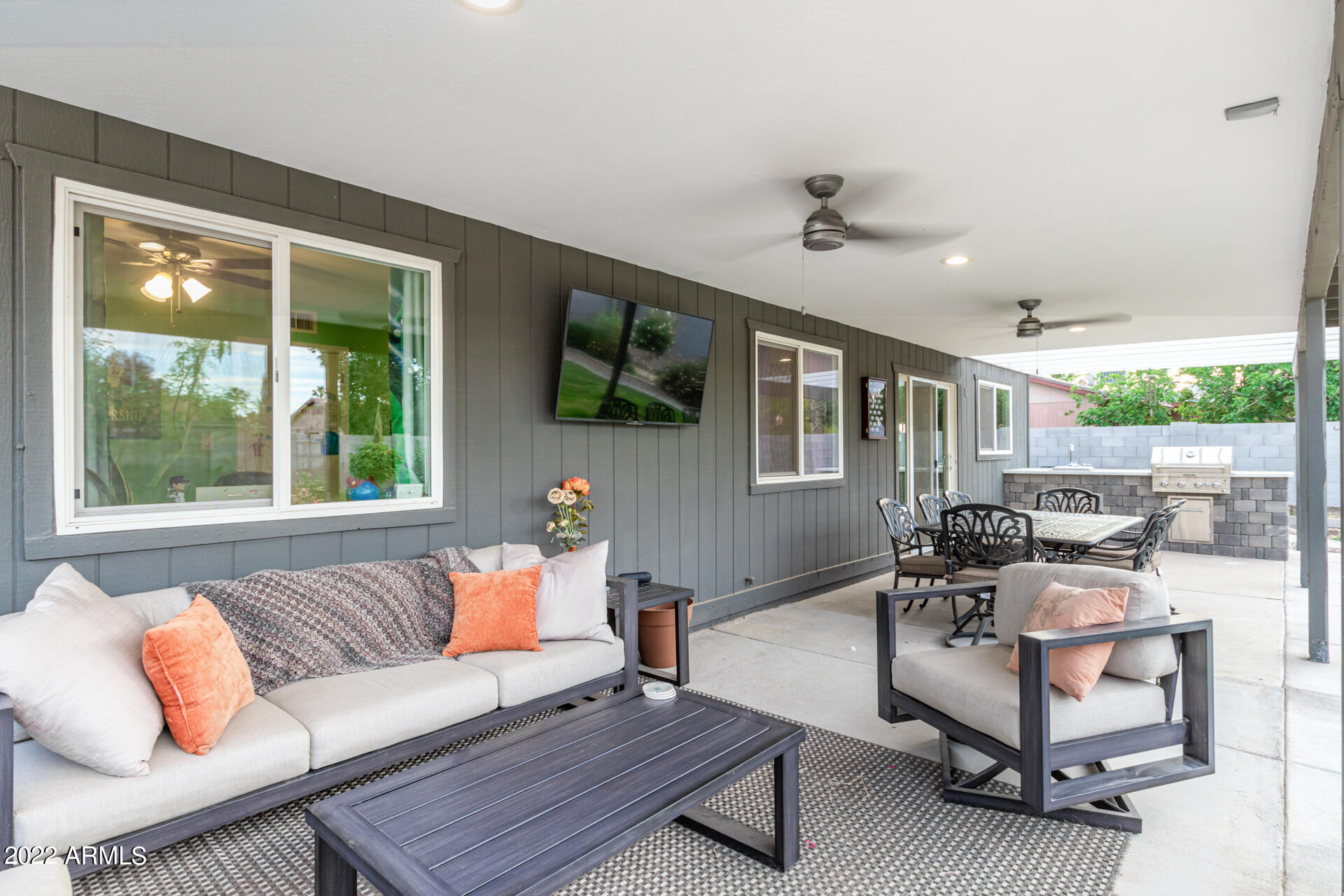 1504 W MARLBORO Drive