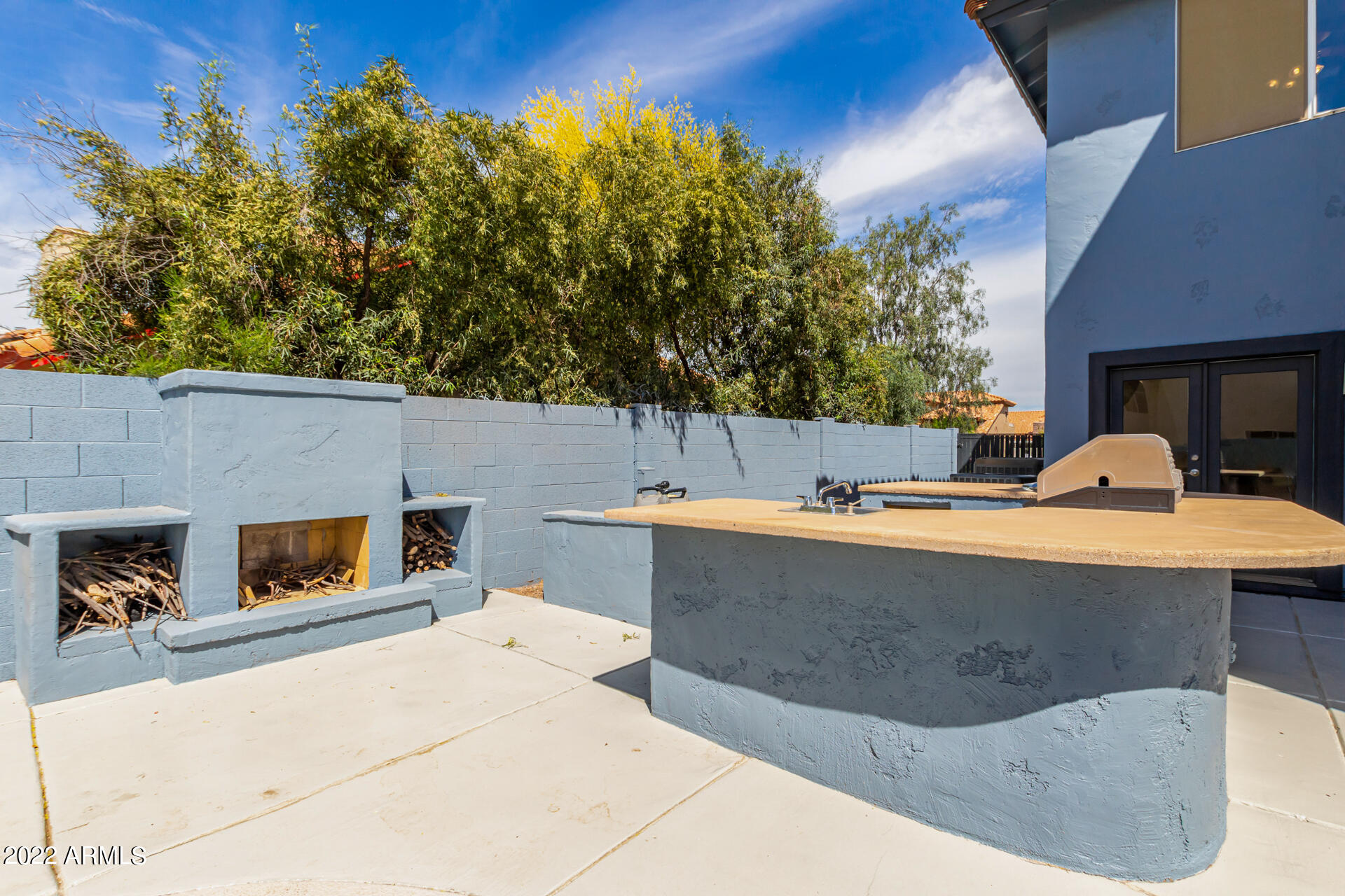 3115 E MALLORY Street
