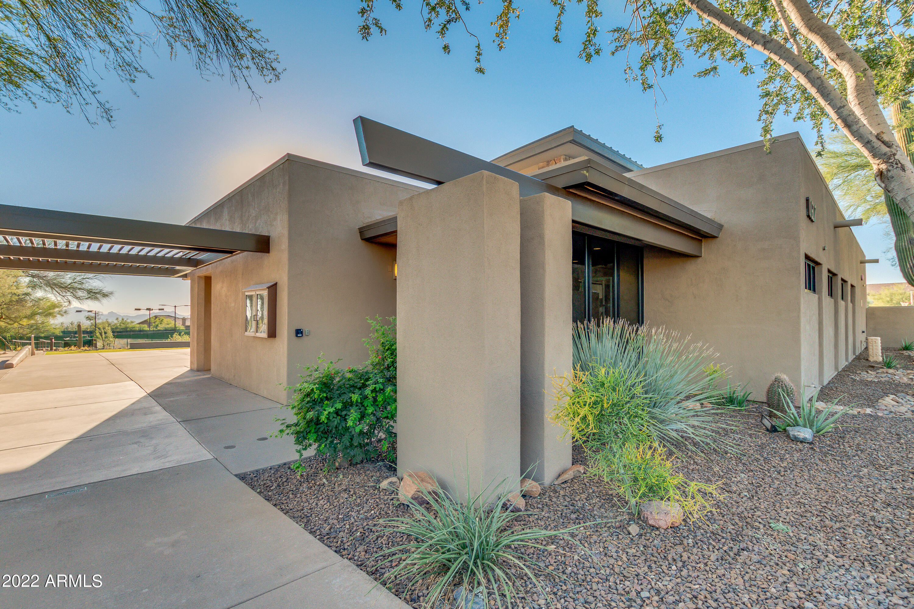 10241 E PINE VALLEY Road